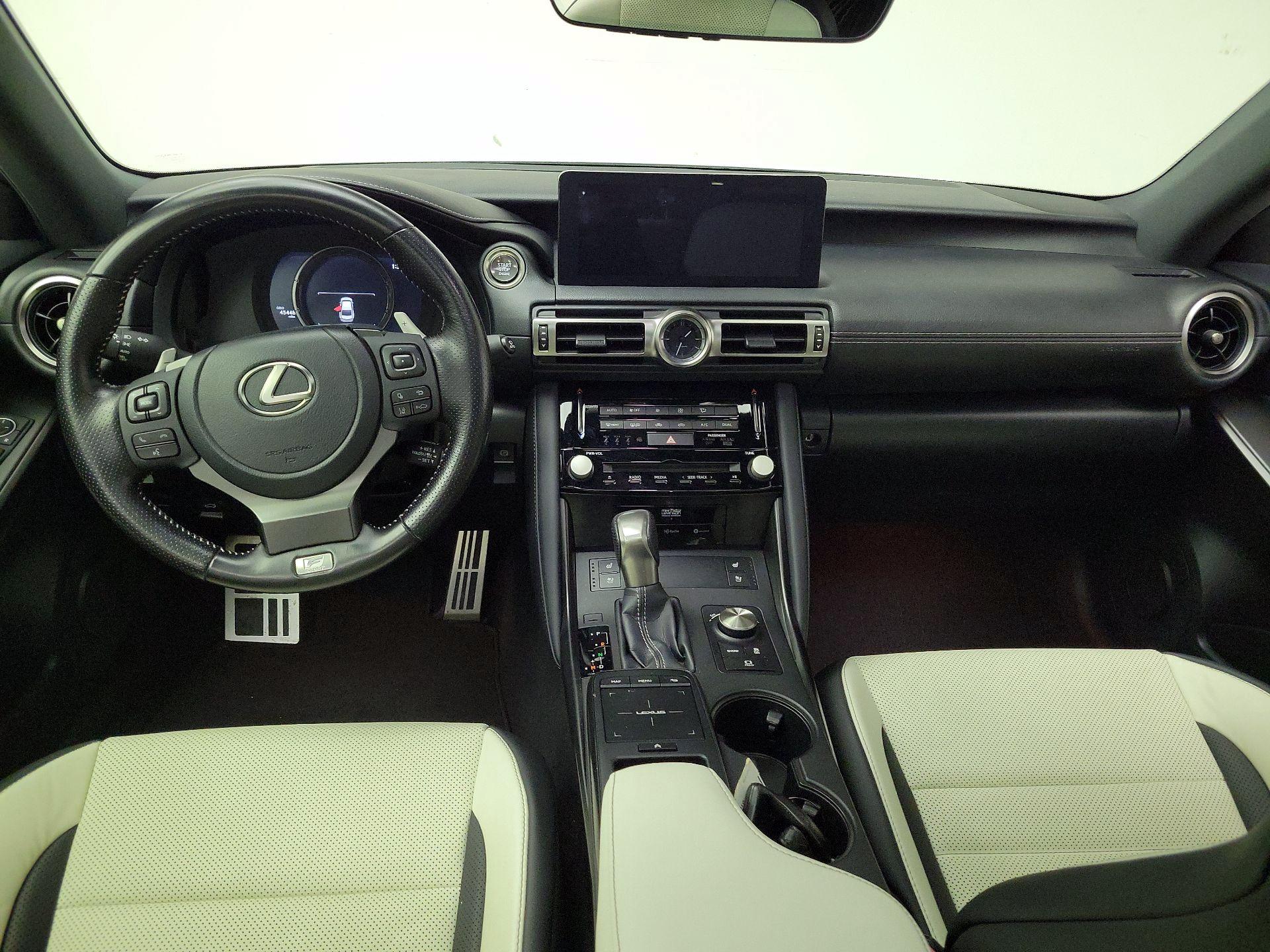 Thumbnail: 2021 Lexus IS - 9