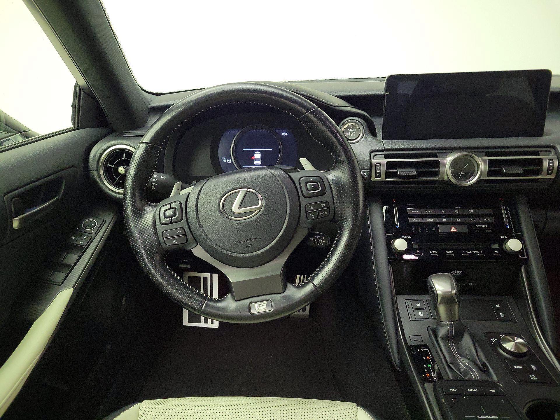 Thumbnail: 2021 Lexus IS - 10