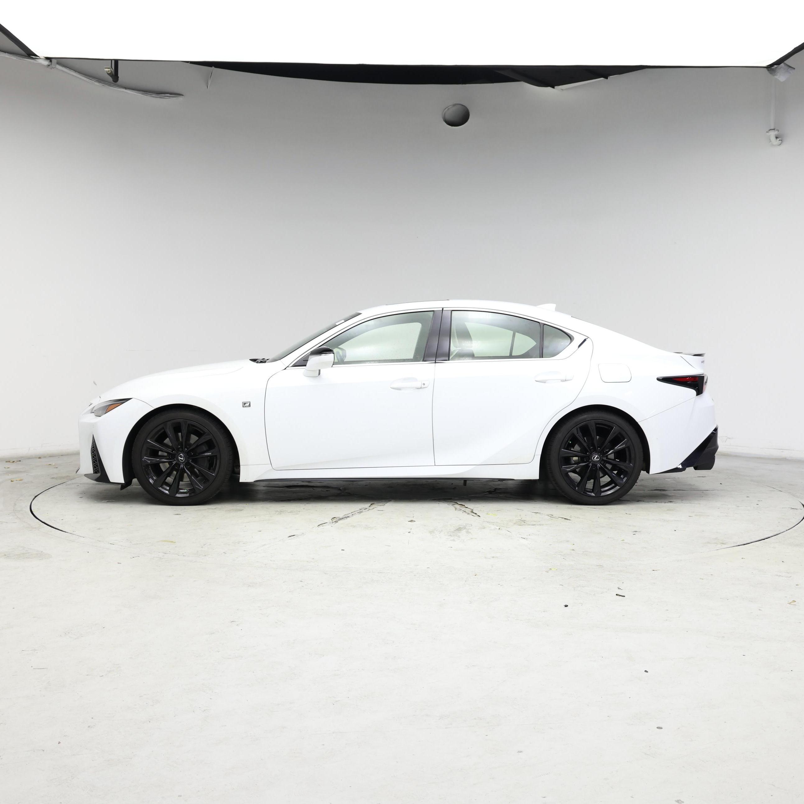 Thumbnail: 2021 Lexus IS - 3