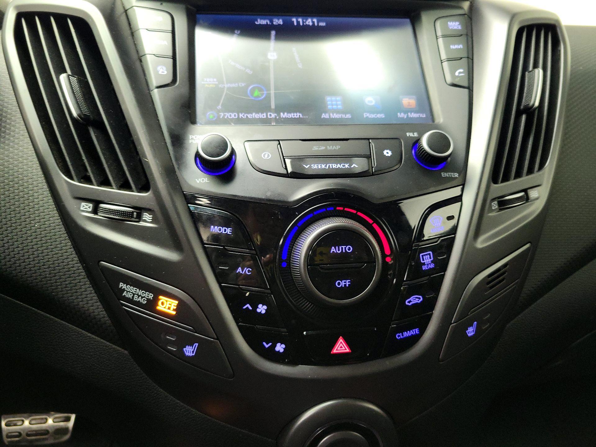 Thumbnail: 2017 Hyundai Veloster - 17