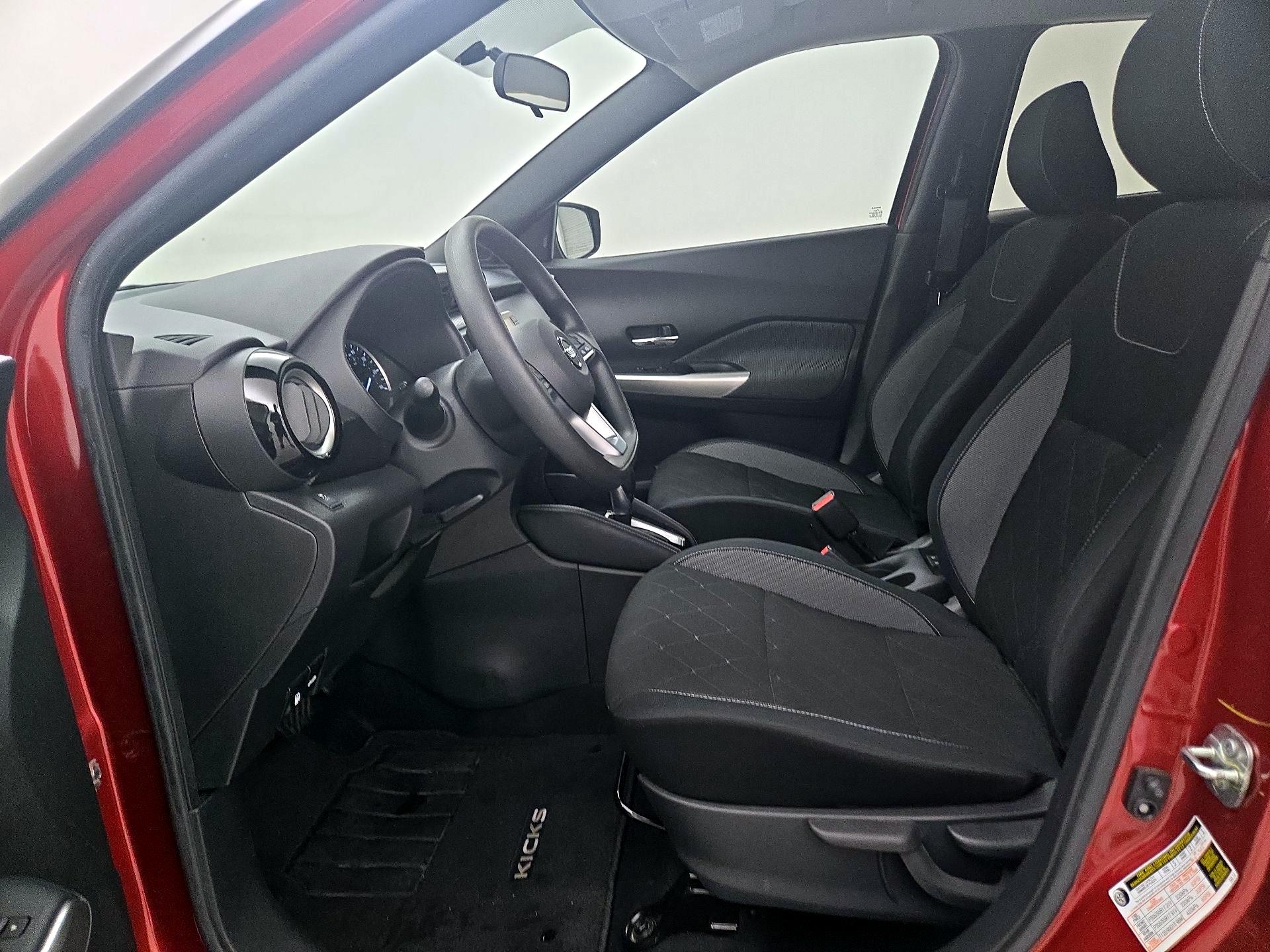 Thumbnail: 2019 Nissan Kicks - 11