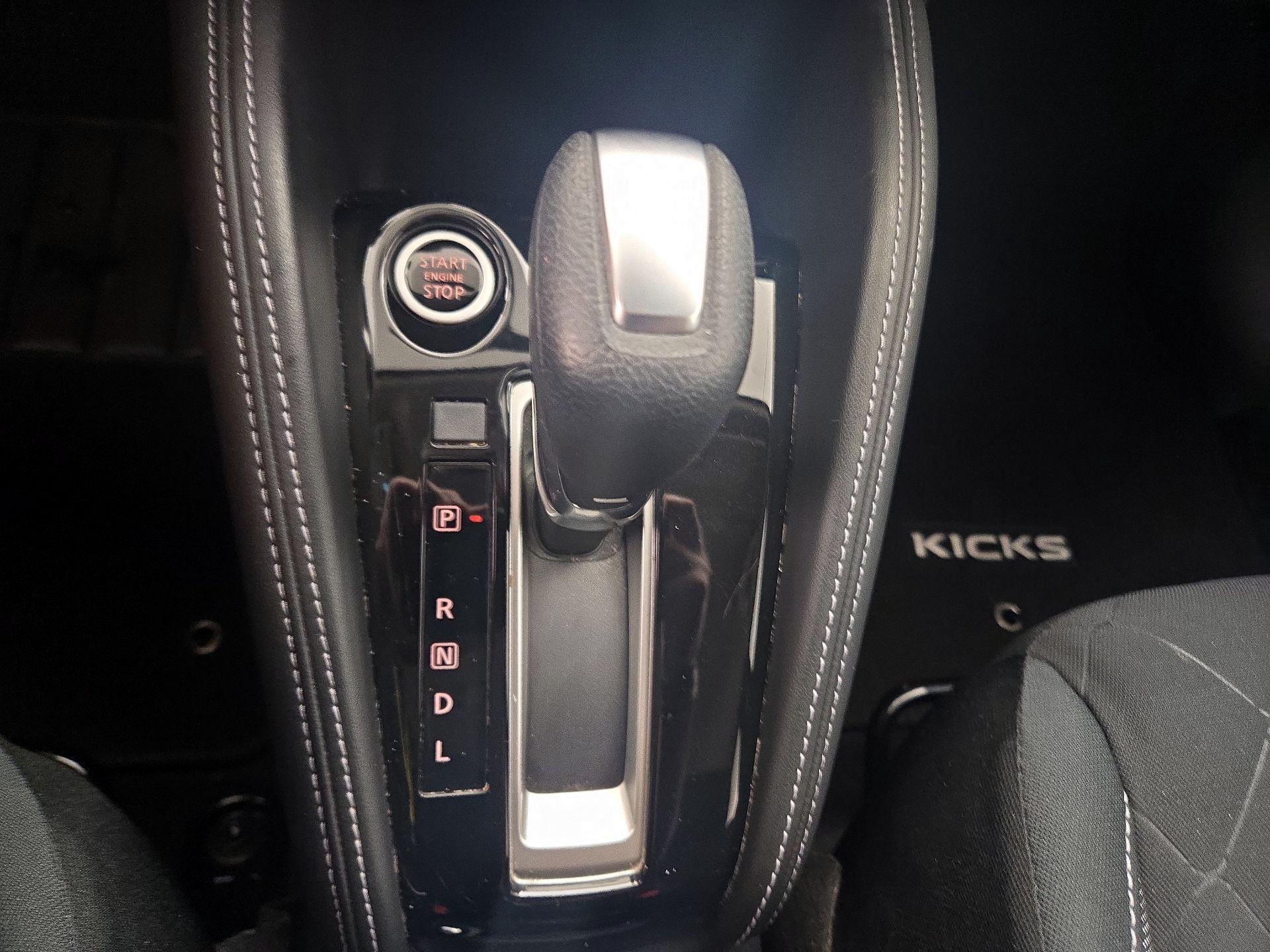 Thumbnail: 2019 Nissan Kicks - 17