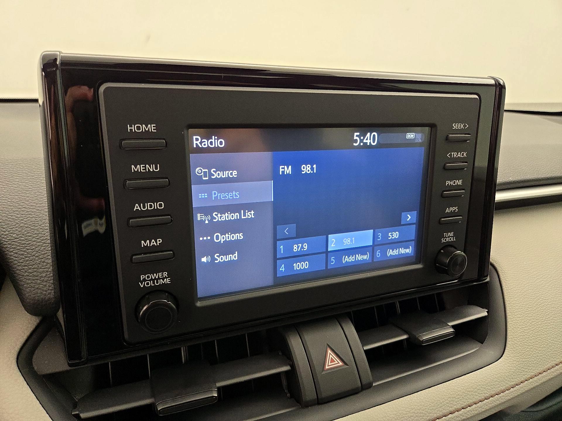 Thumbnail: 2019 Toyota RAV4 - 15