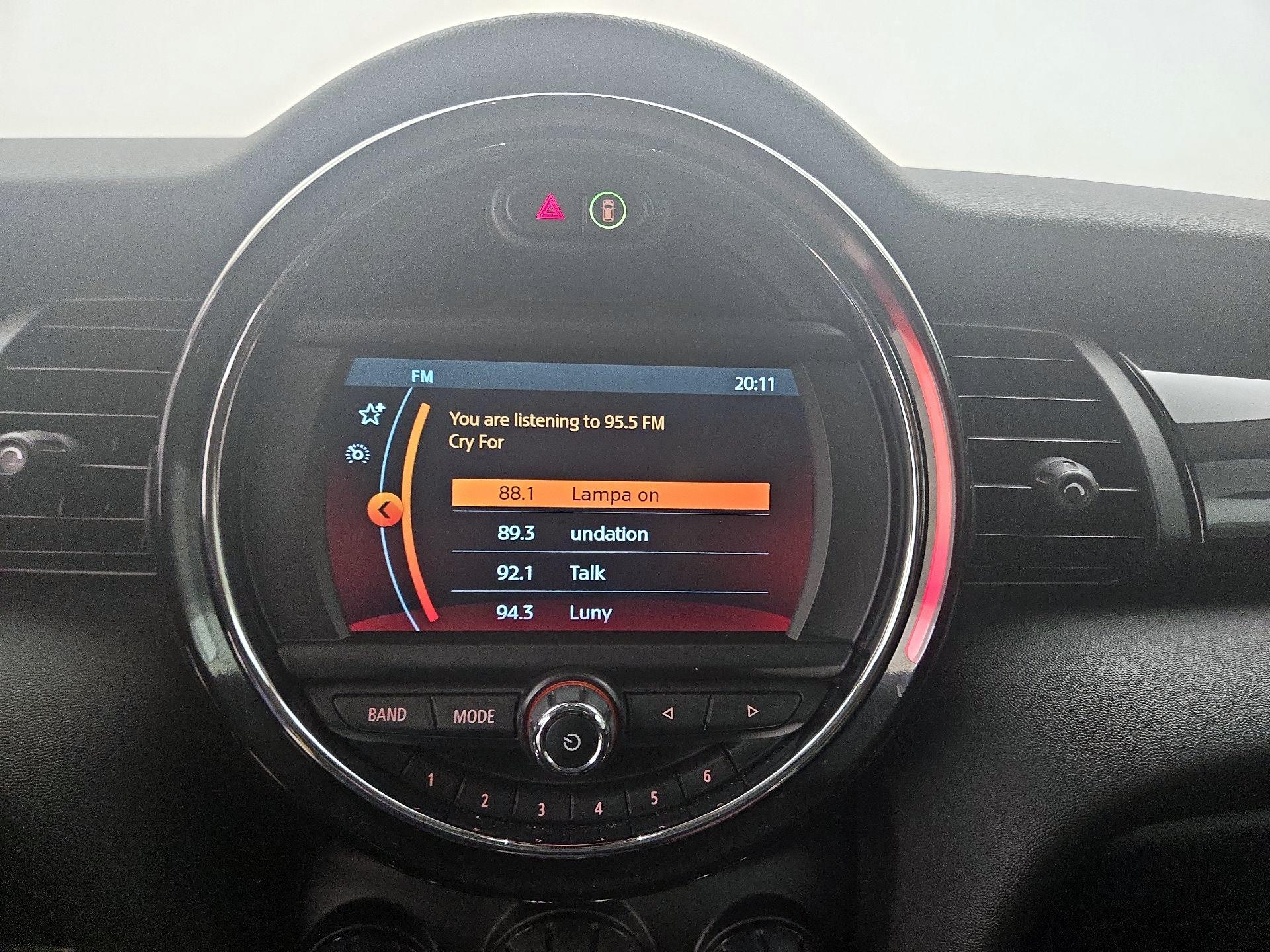 Thumbnail: 2019 MINI Cooper Hardtop - 15