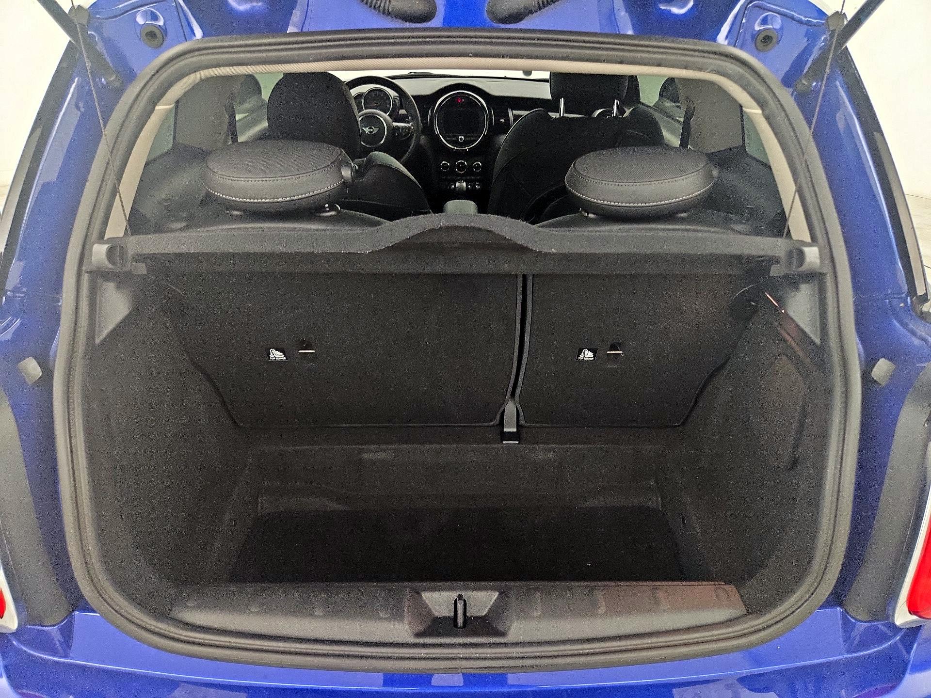Thumbnail: 2019 MINI Cooper Hardtop - 20