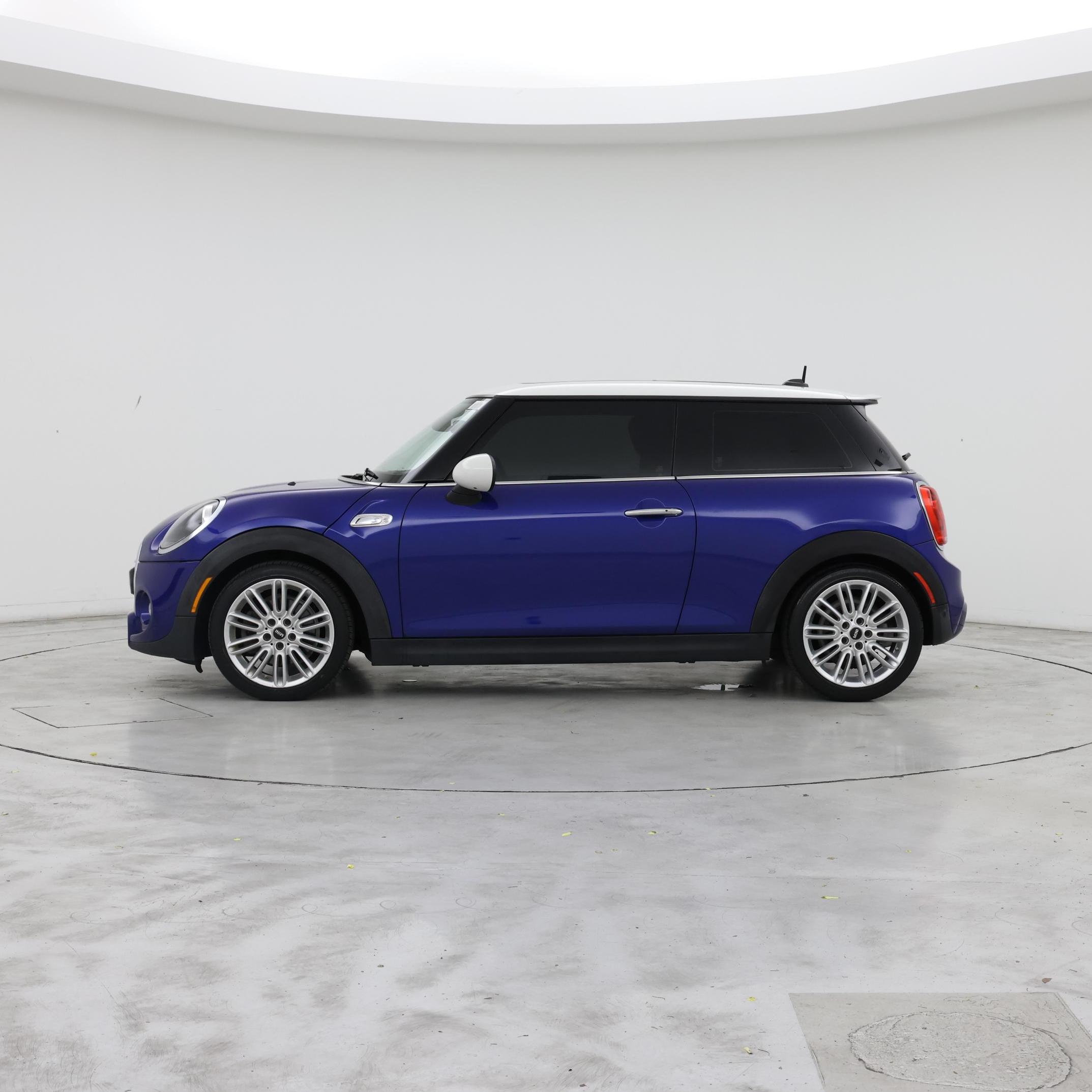 Thumbnail: 2019 MINI Cooper Hardtop - 3