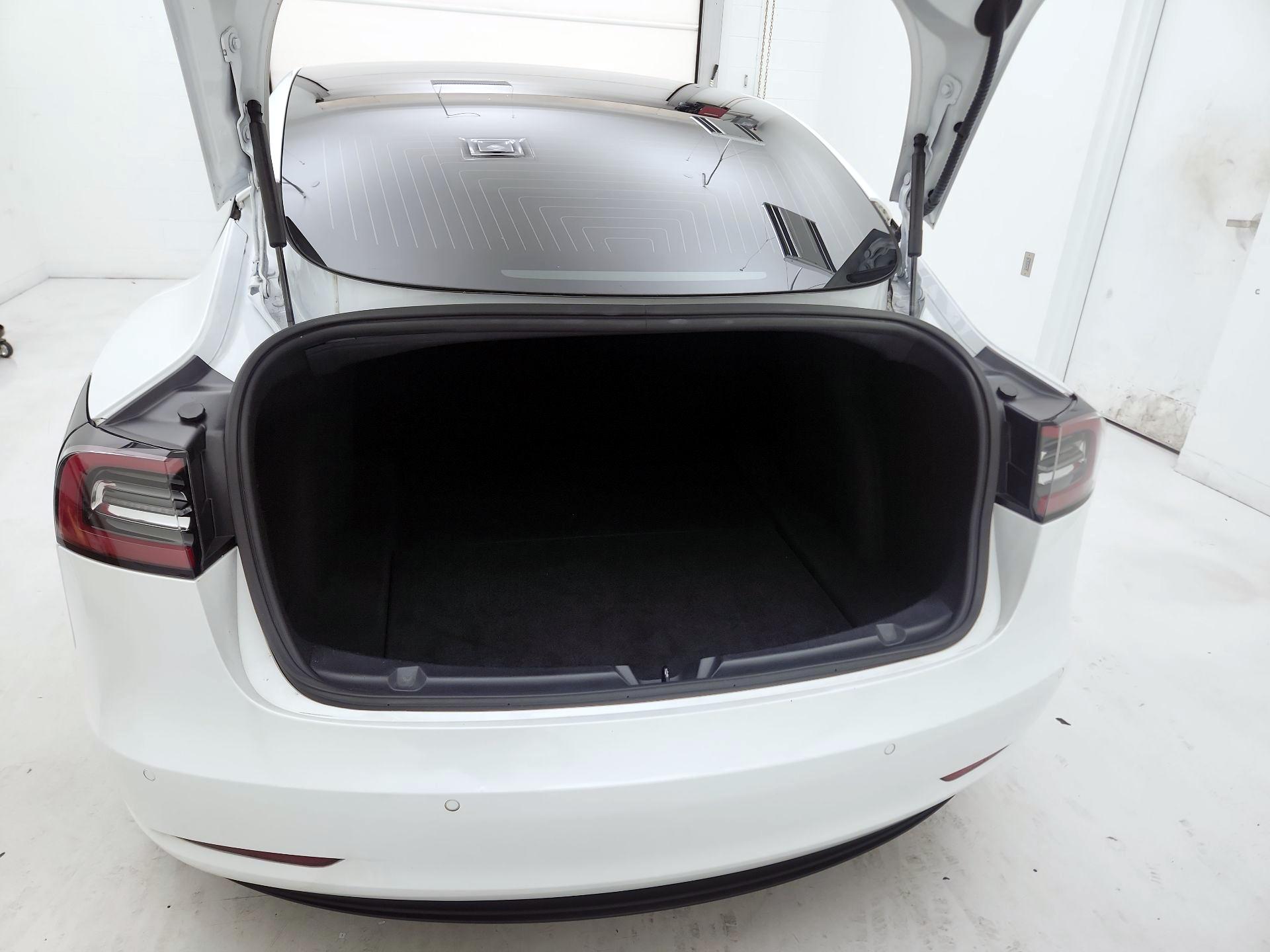 Thumbnail: 2020 Tesla Model 3 - 20