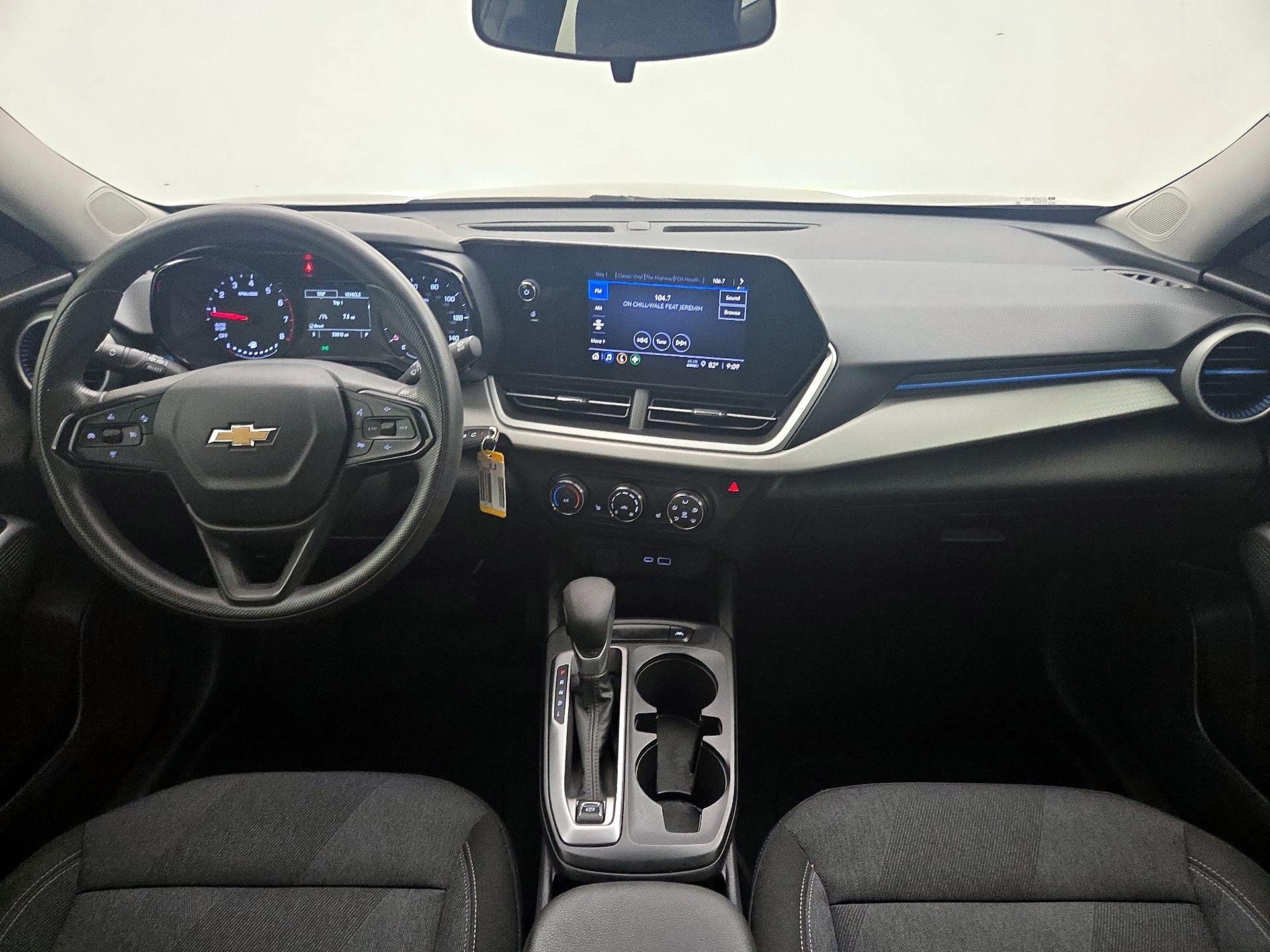 Thumbnail: 2024 Chevrolet Trax - 9