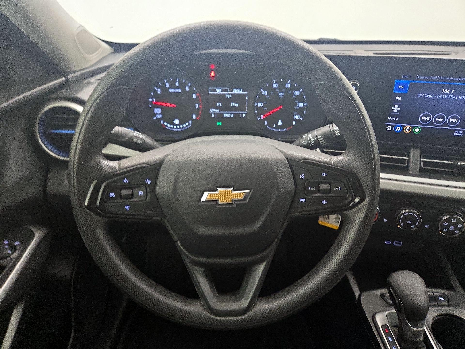 Thumbnail: 2024 Chevrolet Trax - 10