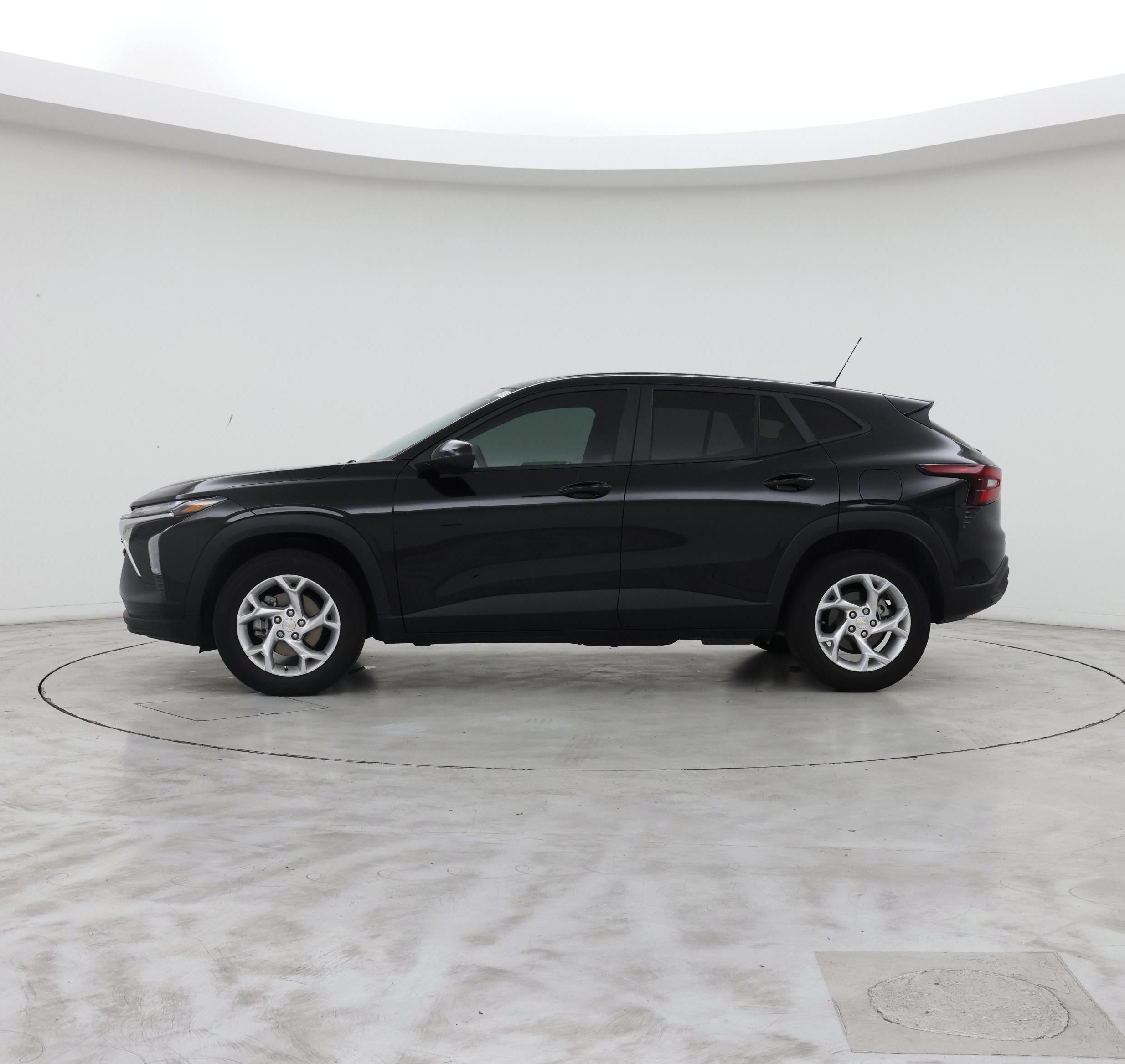 Thumbnail: 2024 Chevrolet Trax - 3