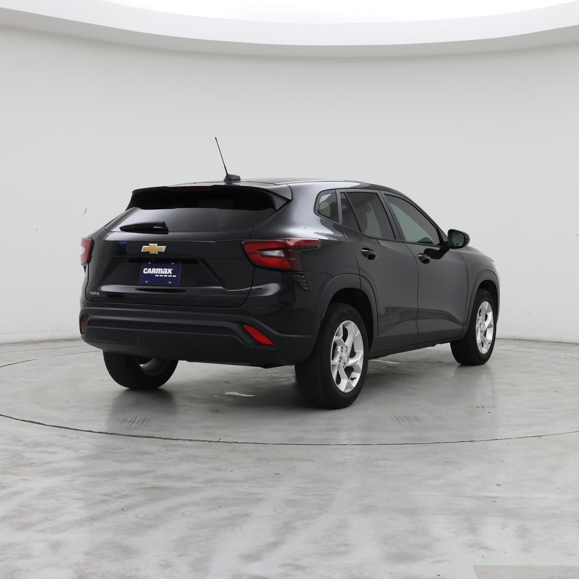 Thumbnail: 2024 Chevrolet Trax - 8
