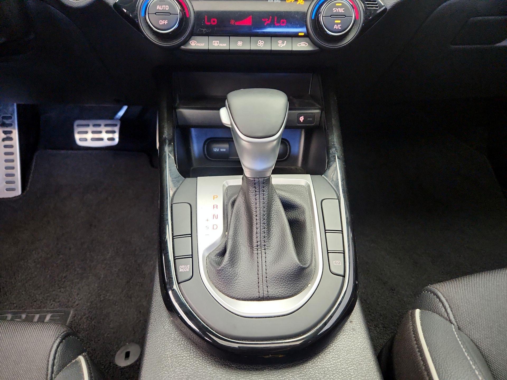 Thumbnail: 2022 Kia Forte - 18
