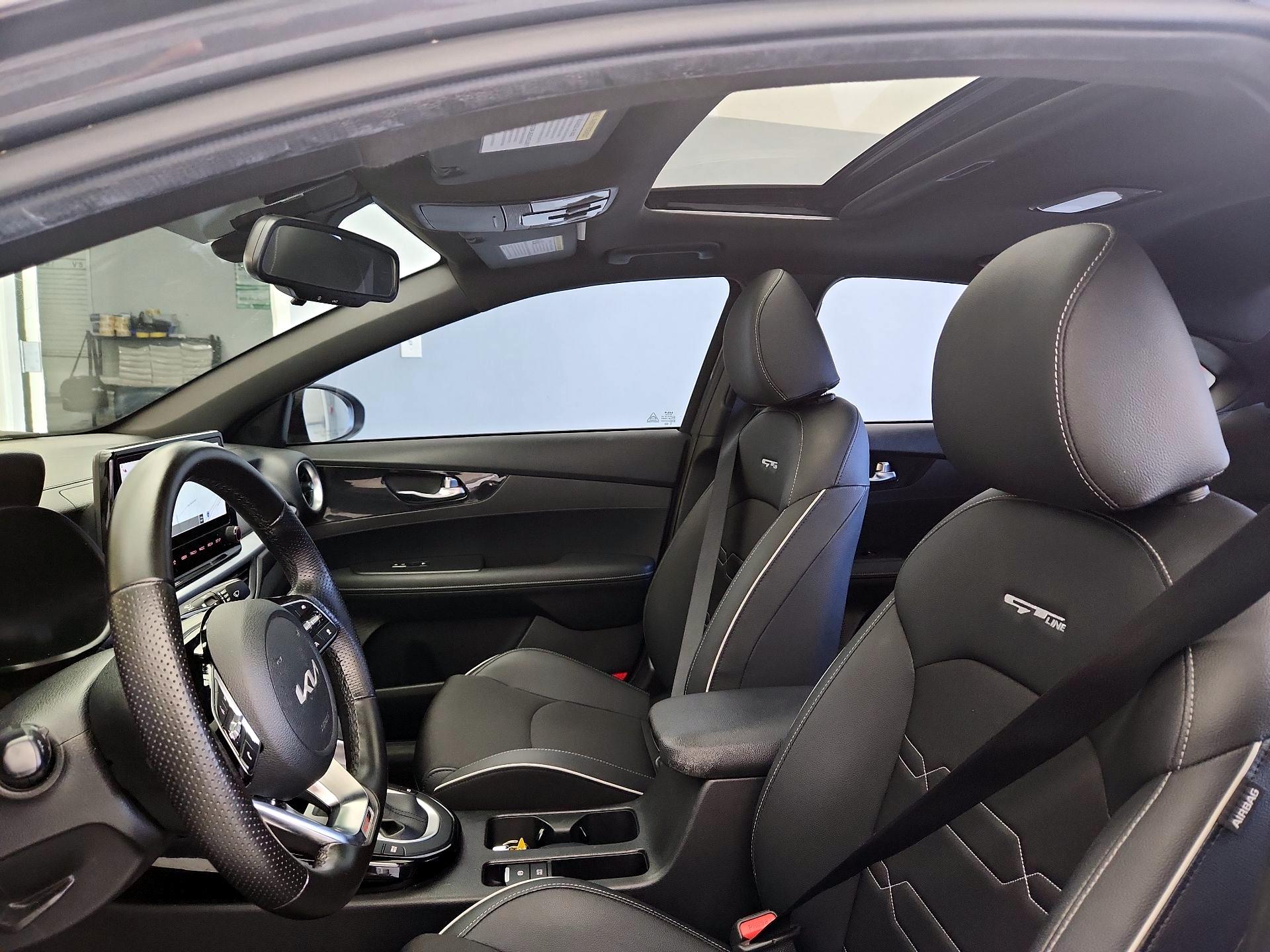 Thumbnail: 2022 Kia Forte - 20