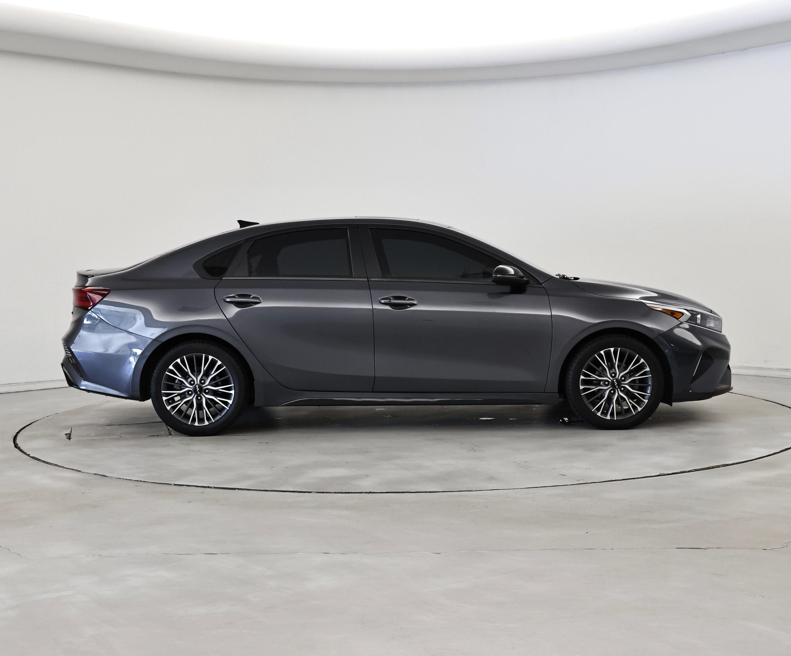 Thumbnail: 2022 Kia Forte - 7