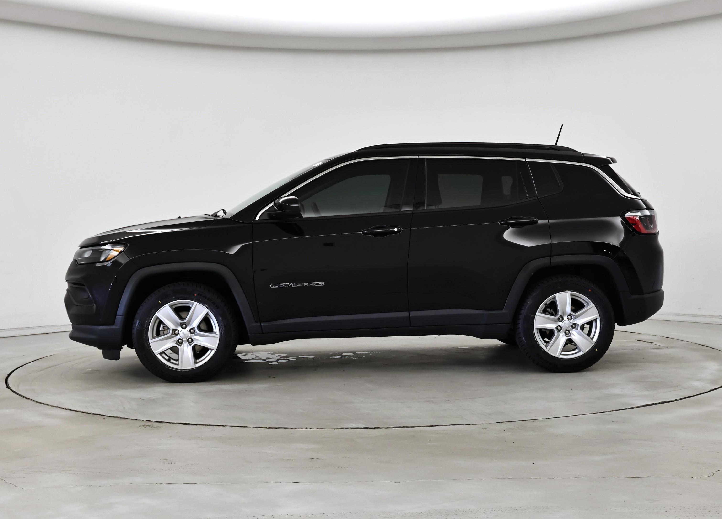 Thumbnail: 2022 Jeep Compass - 3