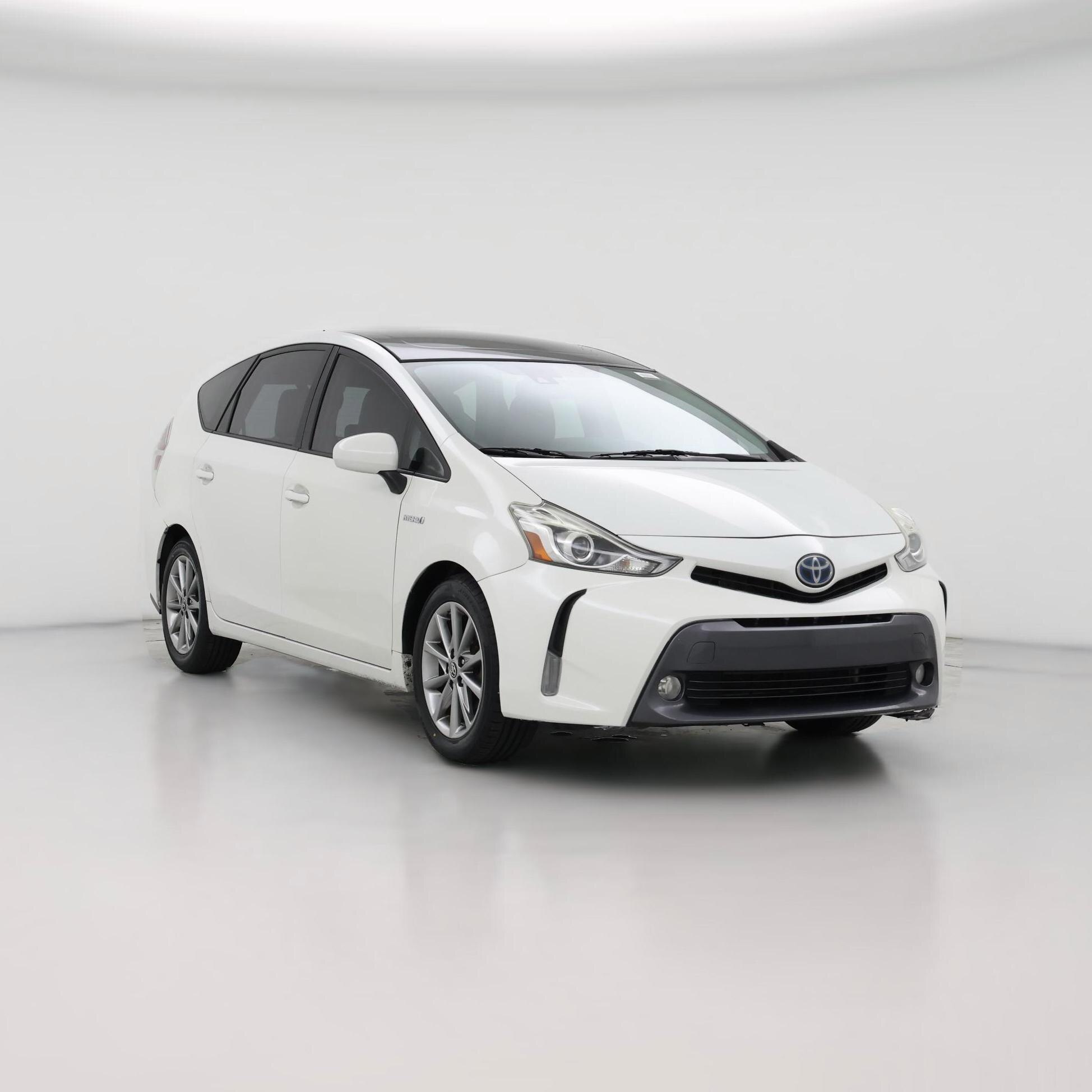 Thumbnail: 2017 Toyota Prius v - 1
