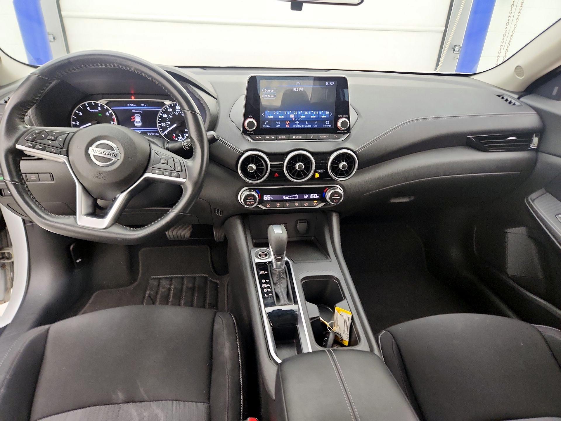 Thumbnail: 2021 Nissan Sentra - 9