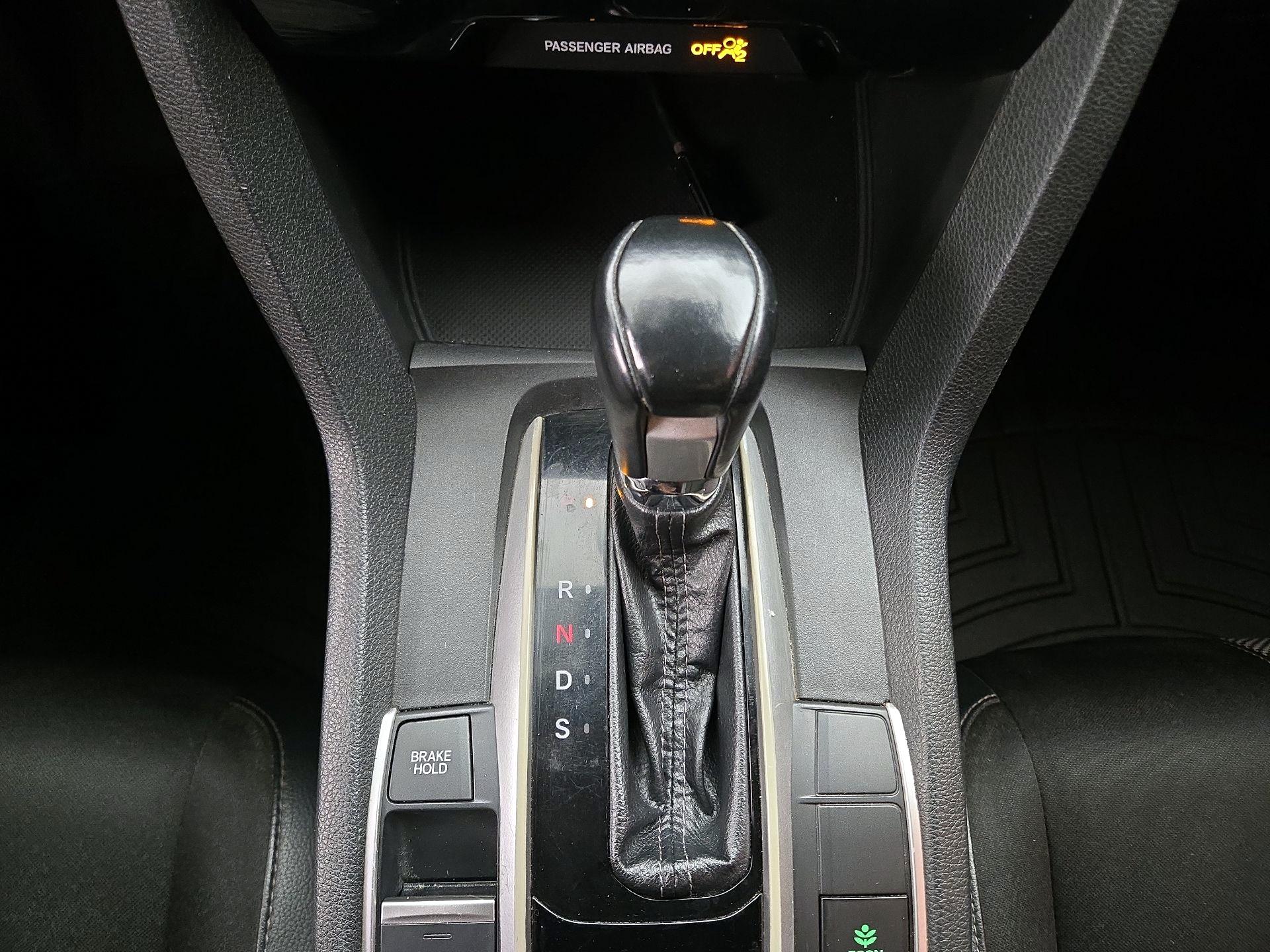 Thumbnail: 2019 Honda Civic - 17