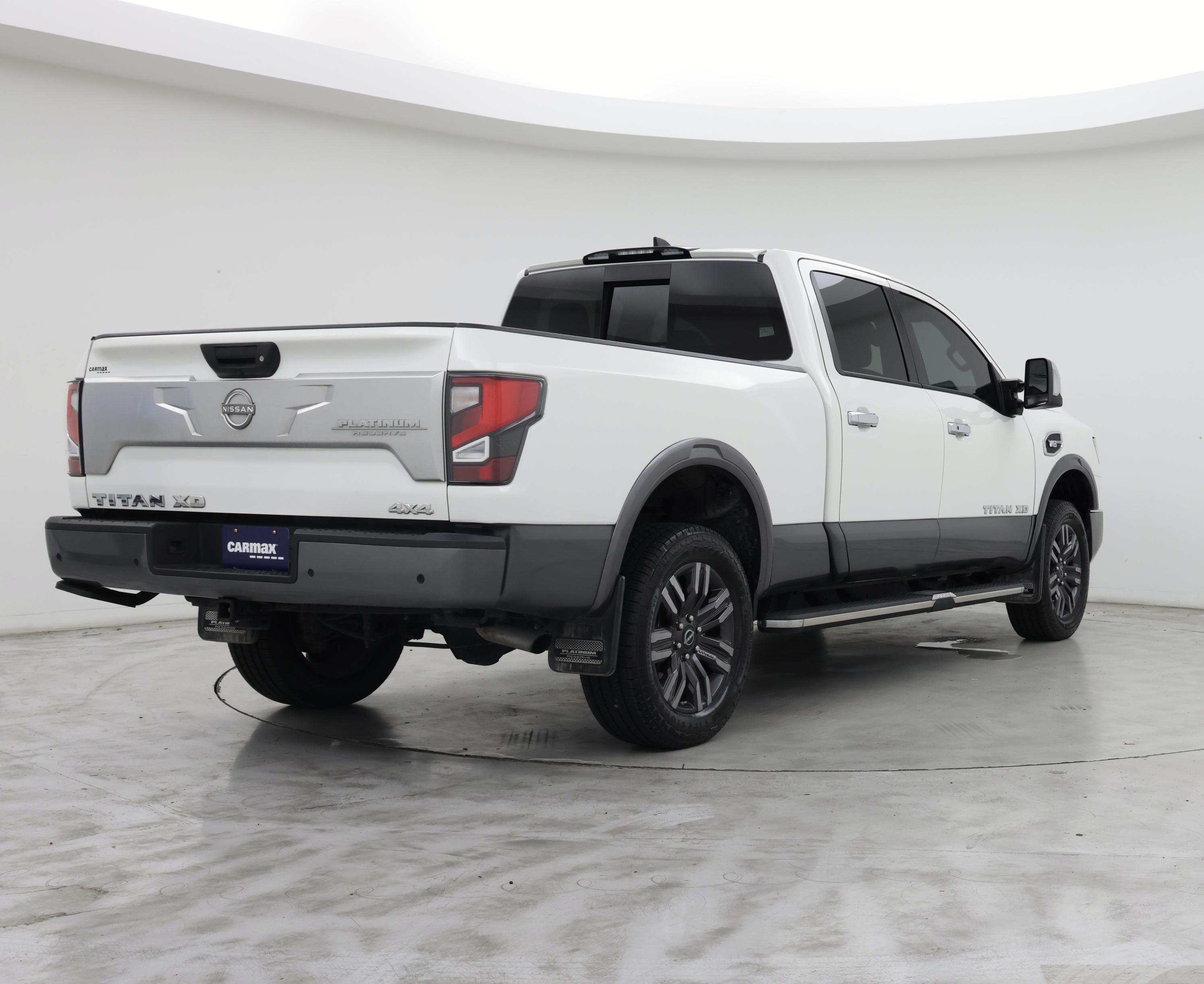Thumbnail: 2023 Nissan Titan - 8
