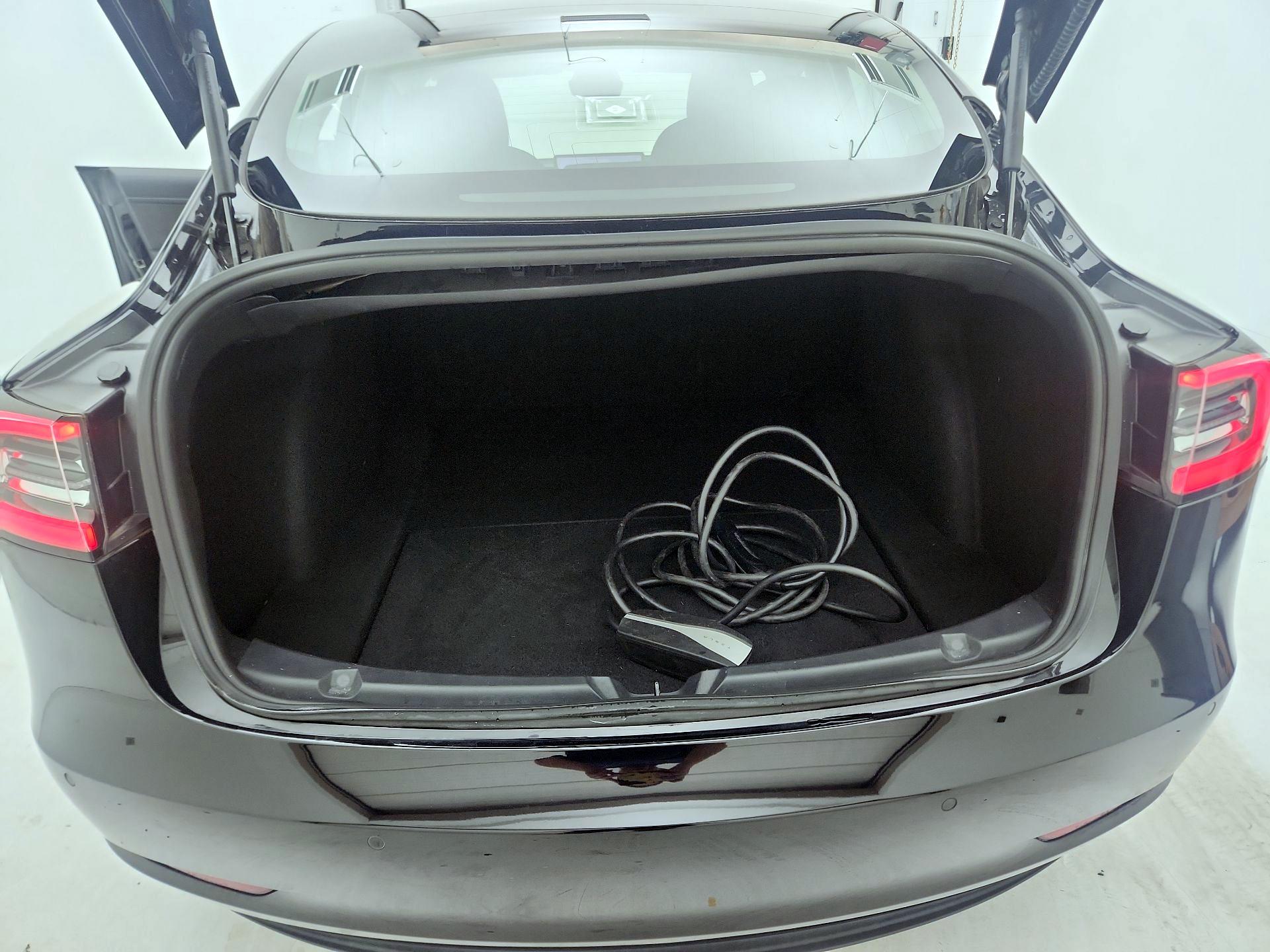 Thumbnail: 2020 Tesla Model 3 - 20