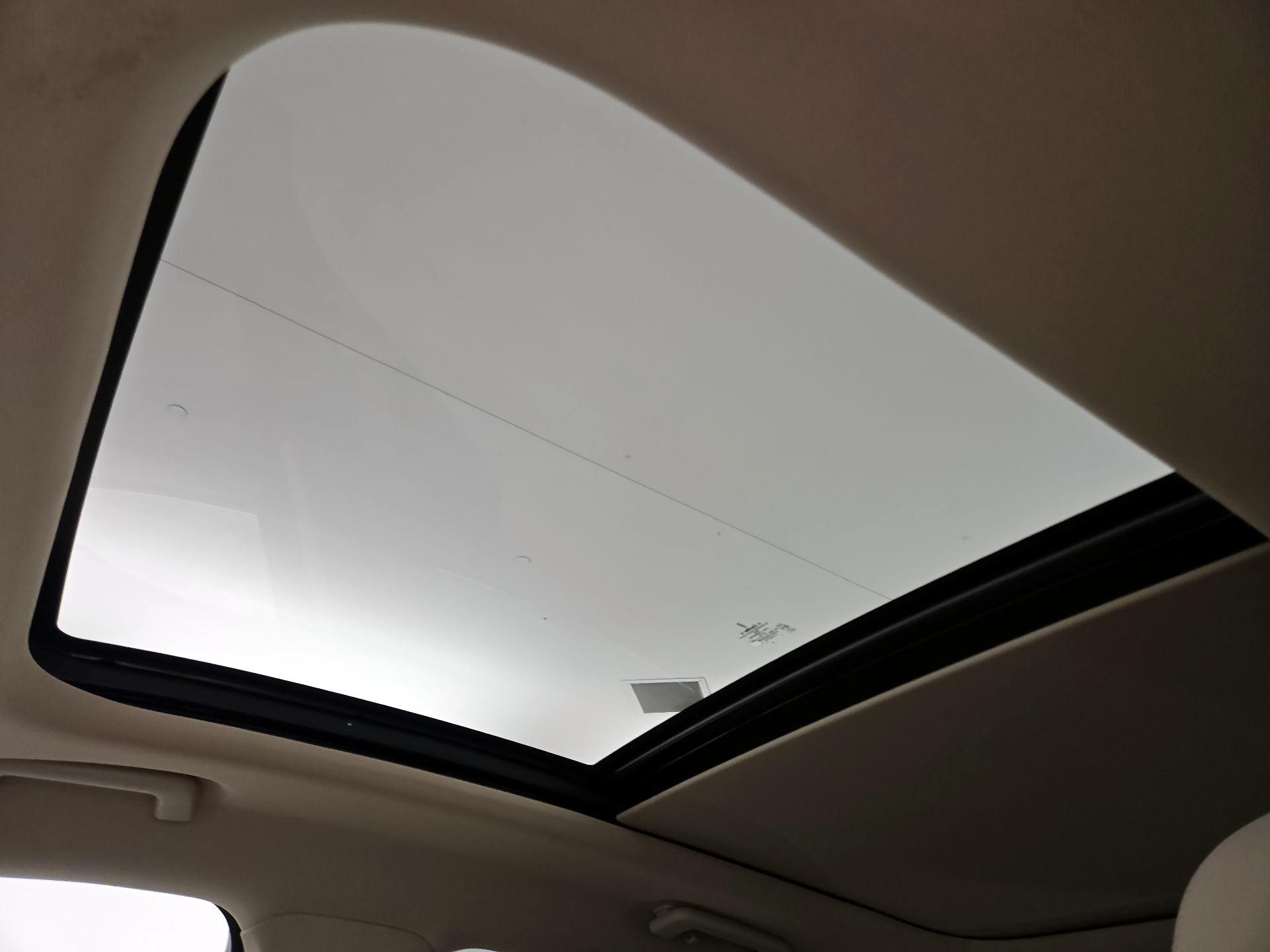 Thumbnail: 2017 Lincoln MKX - 18