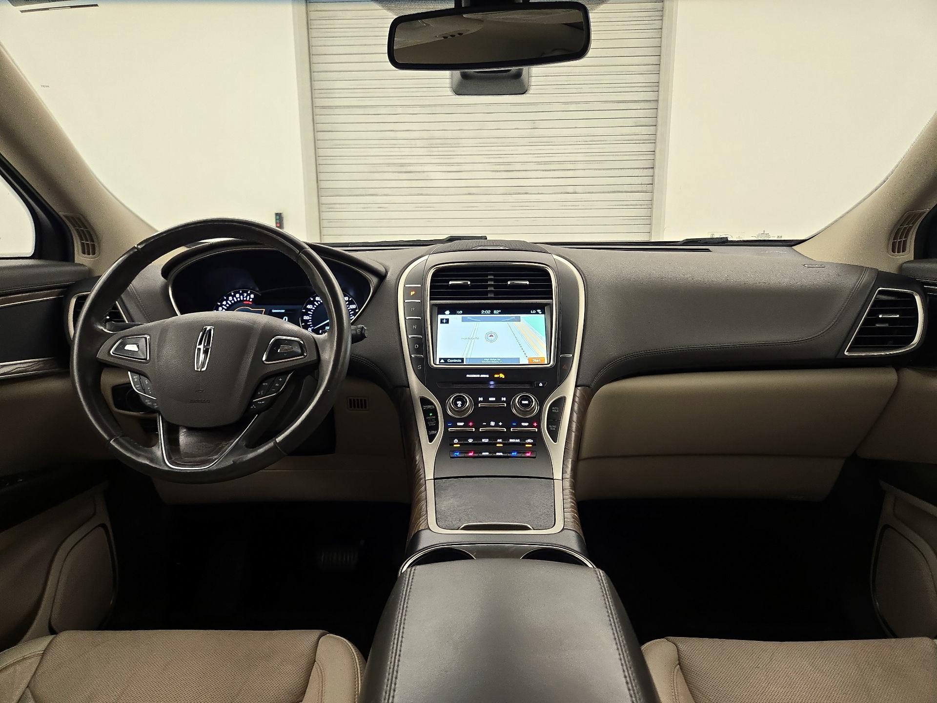 Thumbnail: 2017 Lincoln MKX - 8