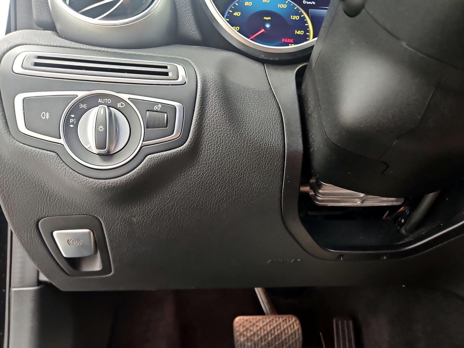Thumbnail: 2021 Mercedes-Benz C-Class - 13