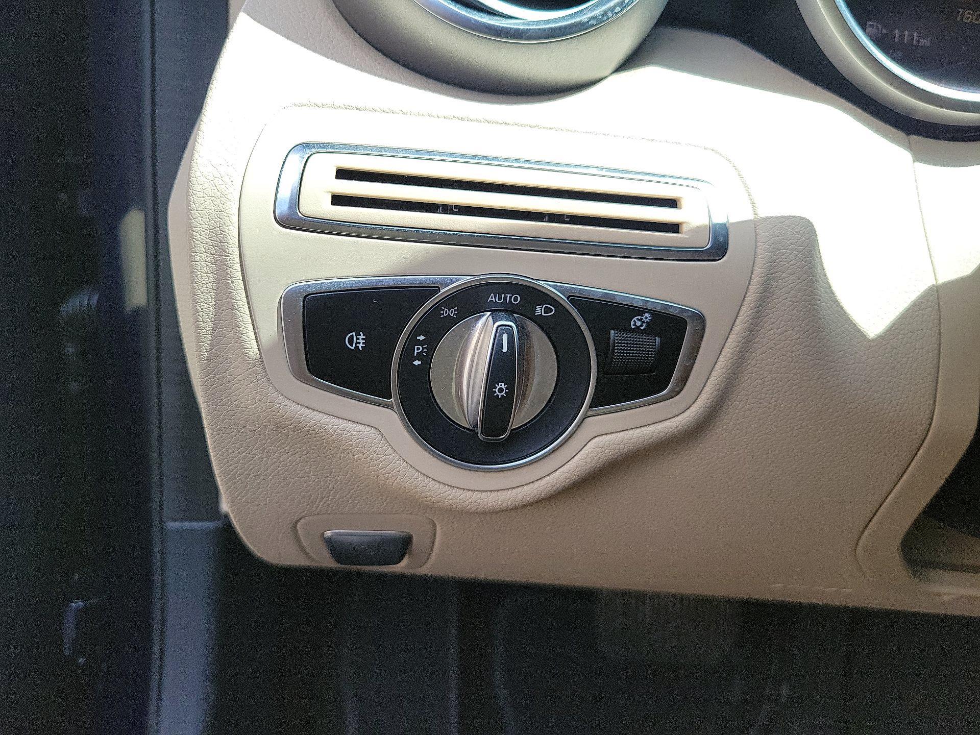 Thumbnail: 2021 Mercedes-Benz C-Class - 11