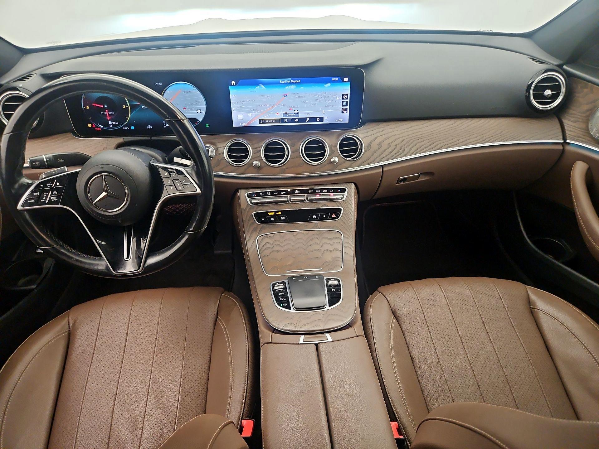Thumbnail: 2021 Mercedes-Benz E-Class - 9