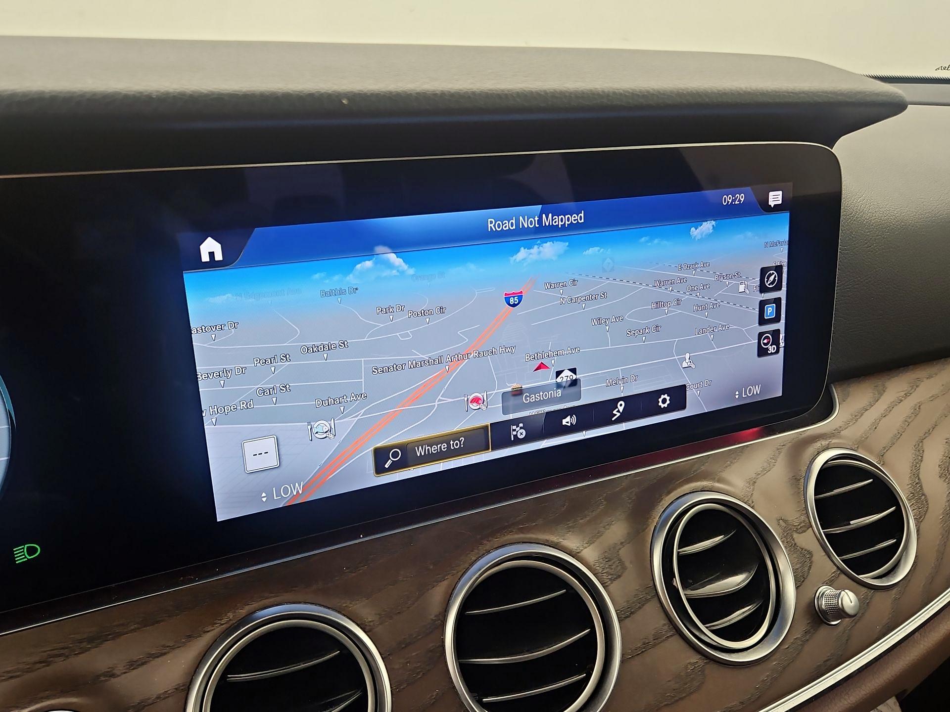 Thumbnail: 2021 Mercedes-Benz E-Class - 14