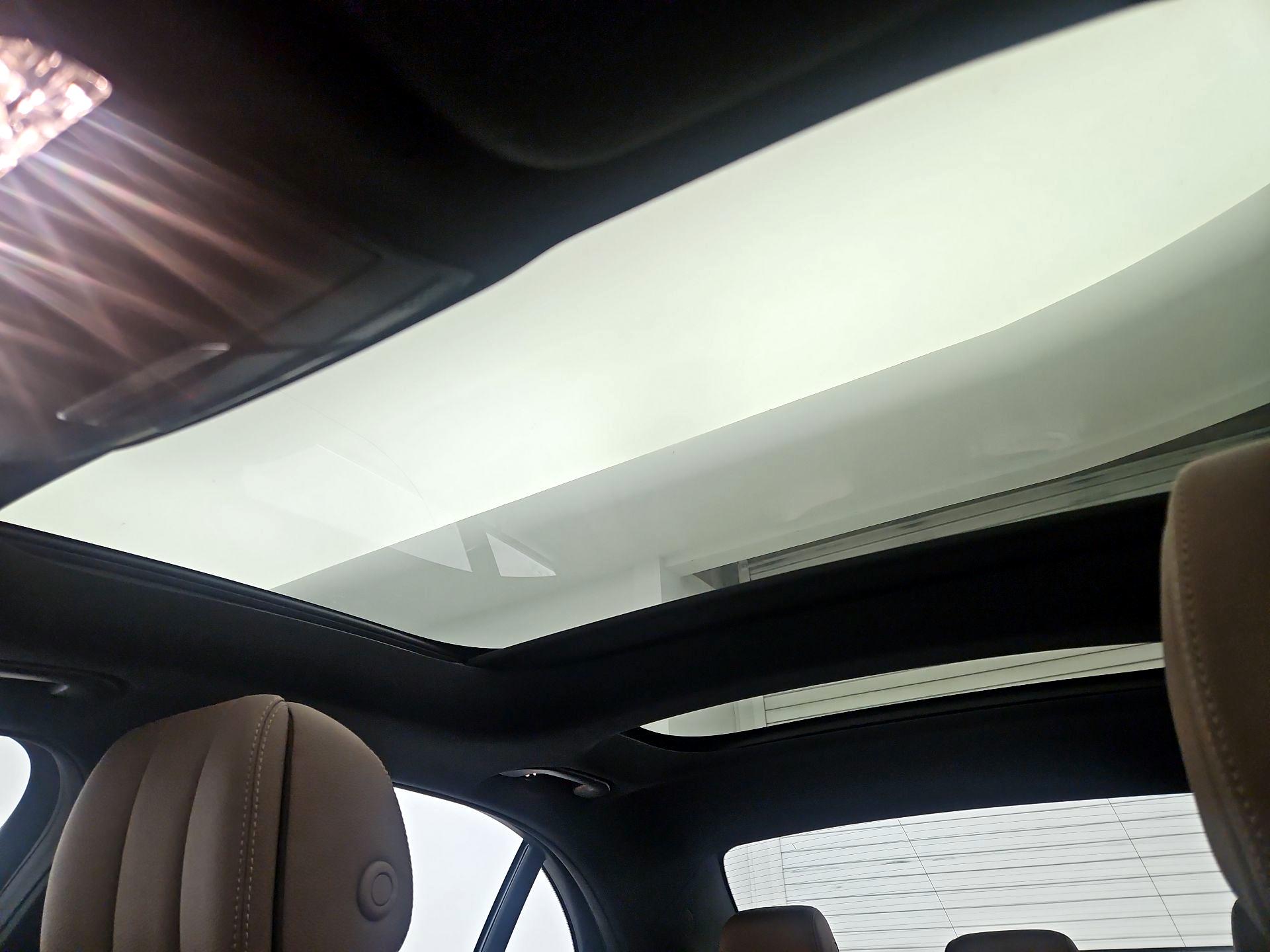 Thumbnail: 2021 Mercedes-Benz E-Class - 20