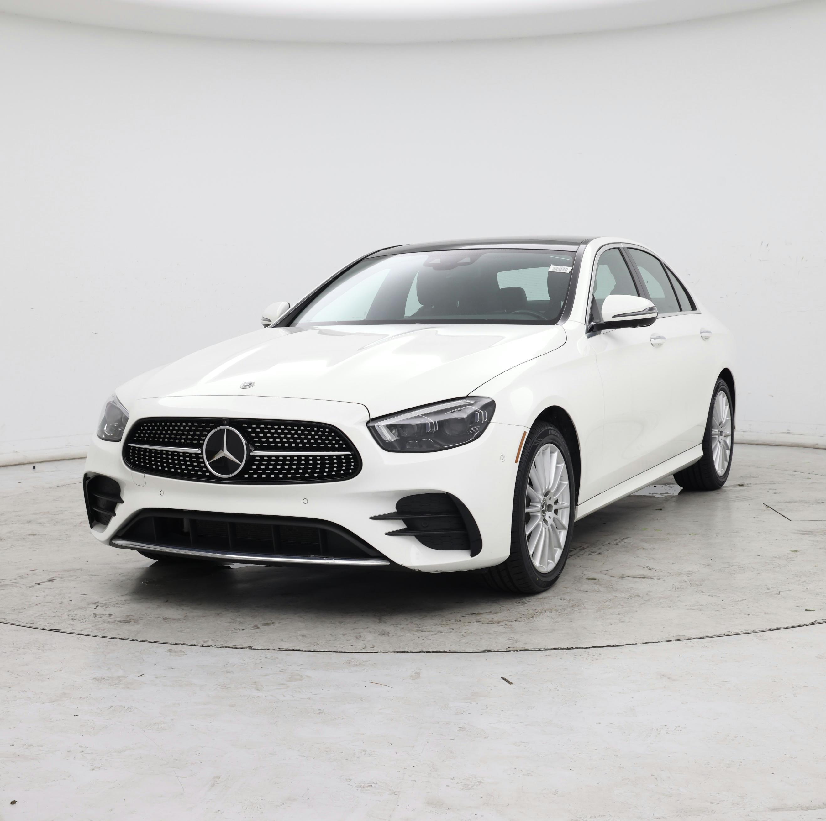 Thumbnail: 2021 Mercedes-Benz E-Class - 4