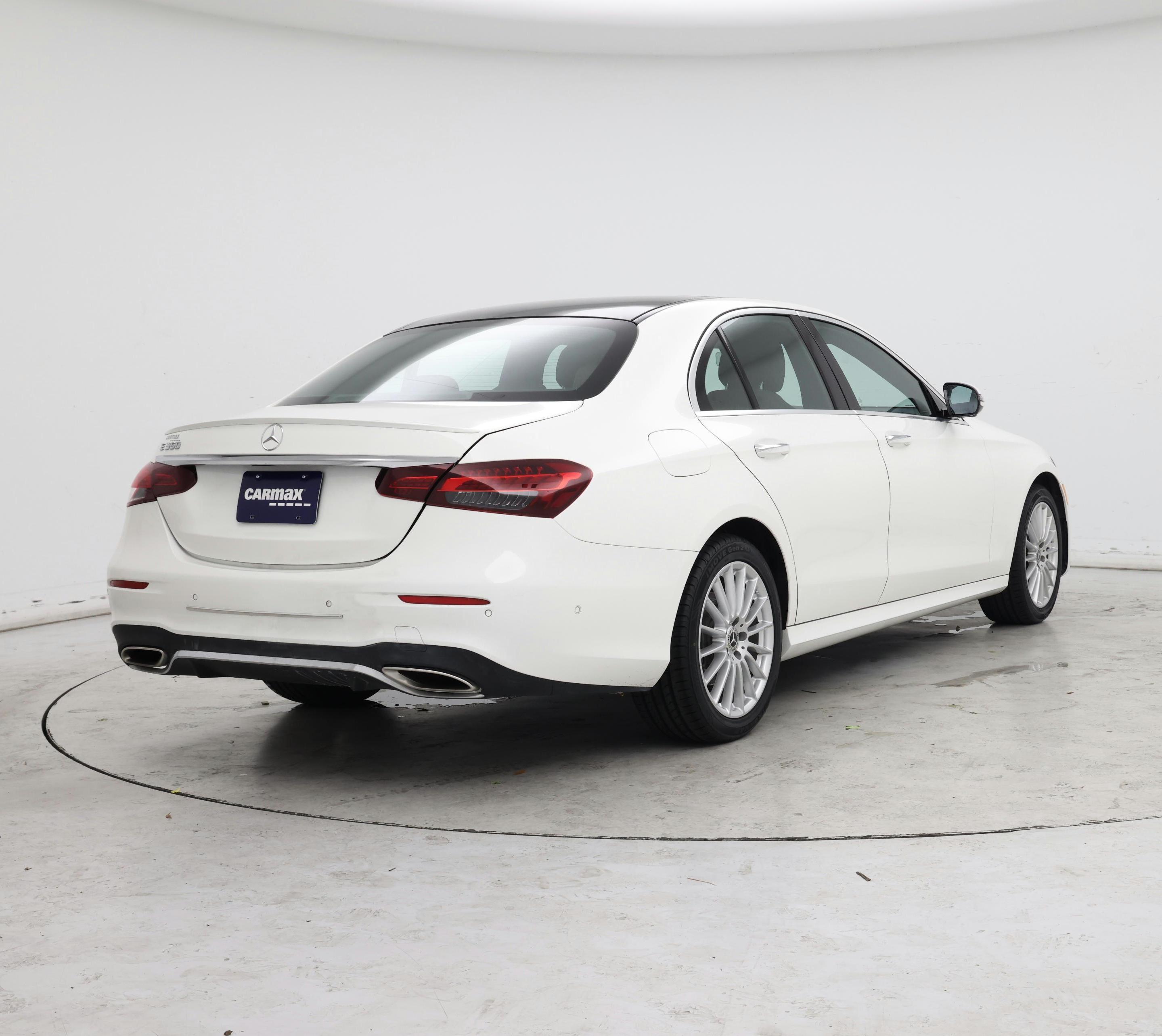 Thumbnail: 2021 Mercedes-Benz E-Class - 8