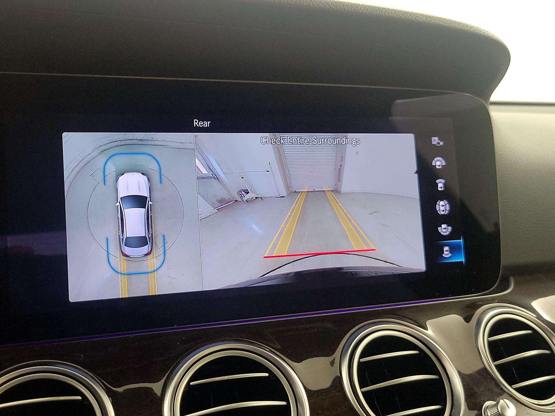 Thumbnail: 2021 Mercedes-Benz E-Class - 15