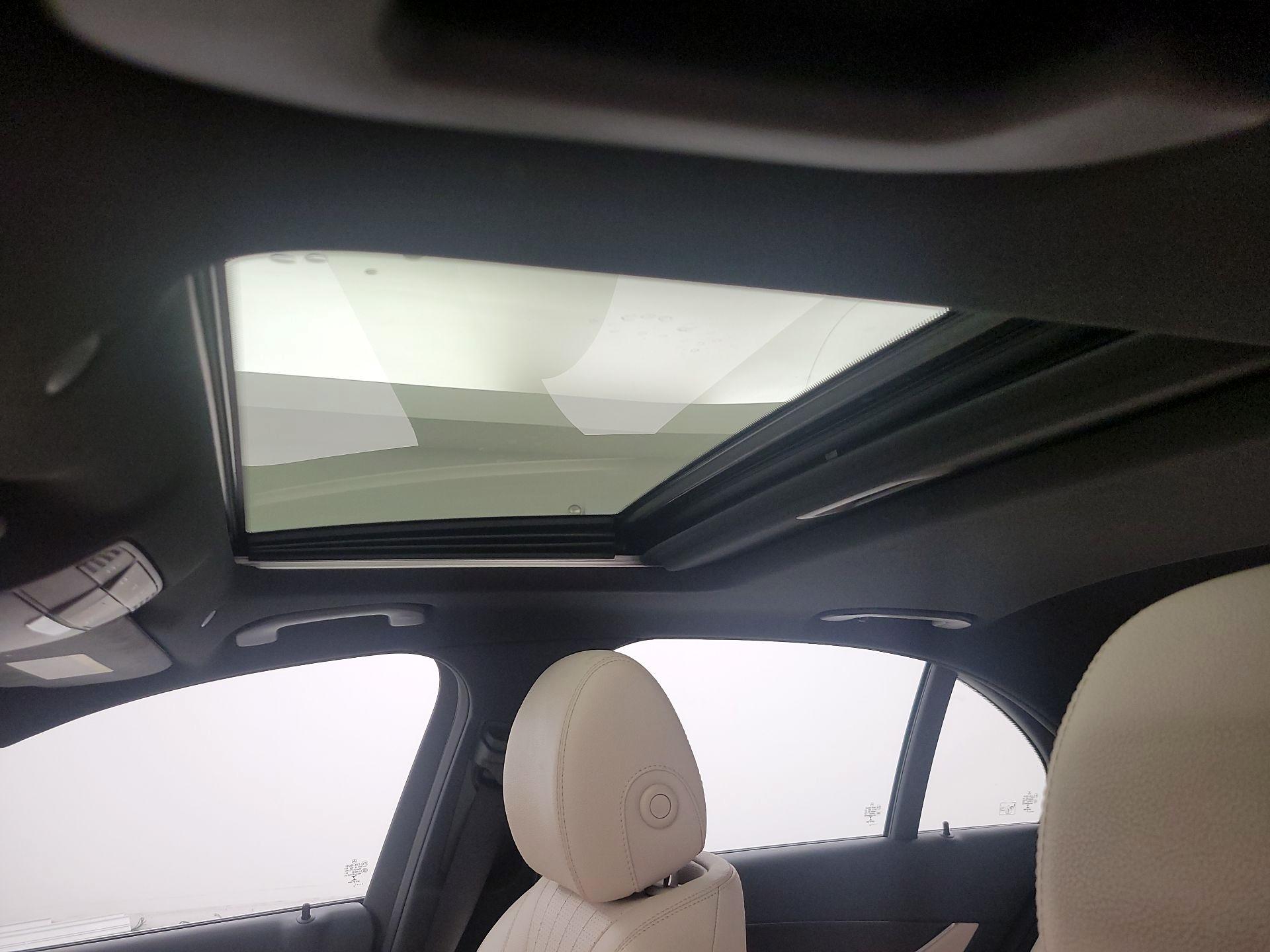 Thumbnail: 2021 Mercedes-Benz E-Class - 20