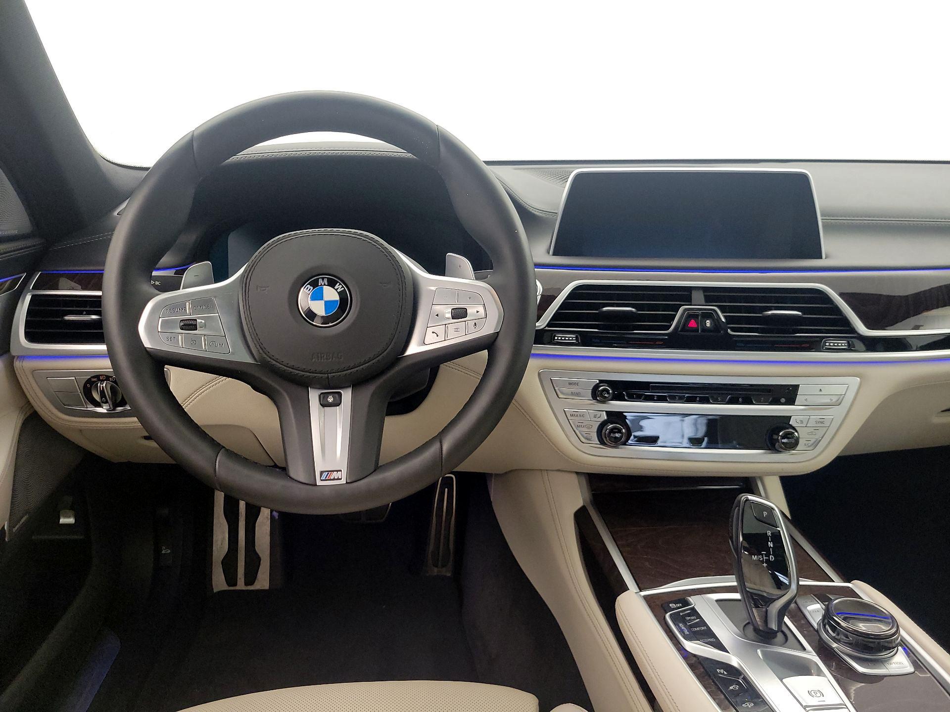 Thumbnail: 2020 BMW 7 Series - 10