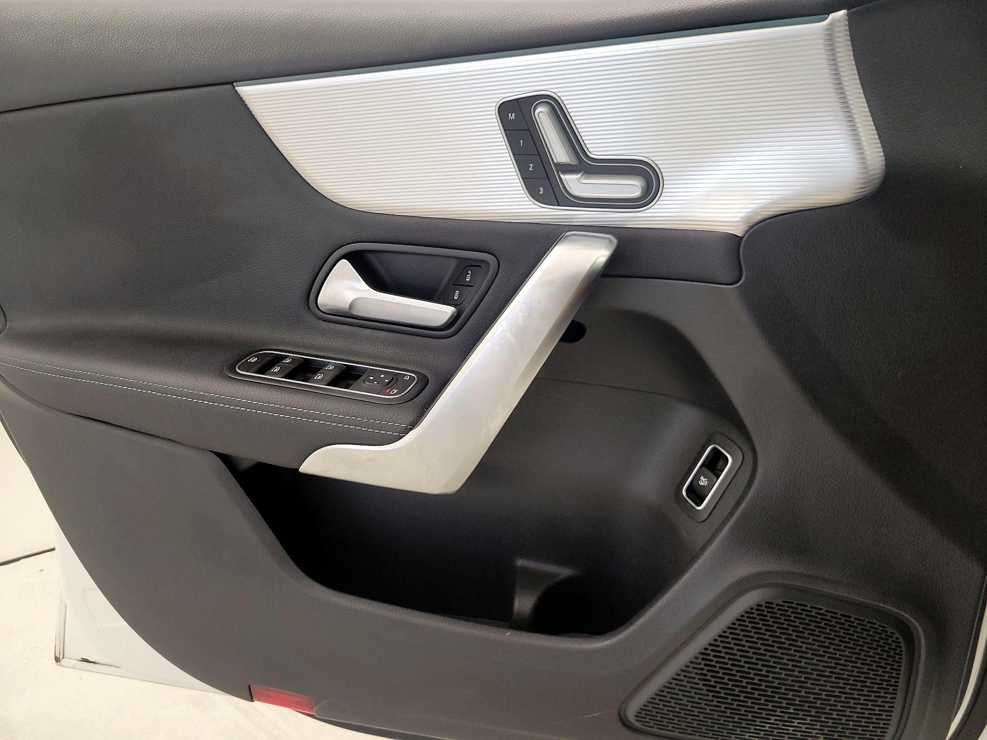 Thumbnail: 2021 Mercedes-Benz A-Class - 12