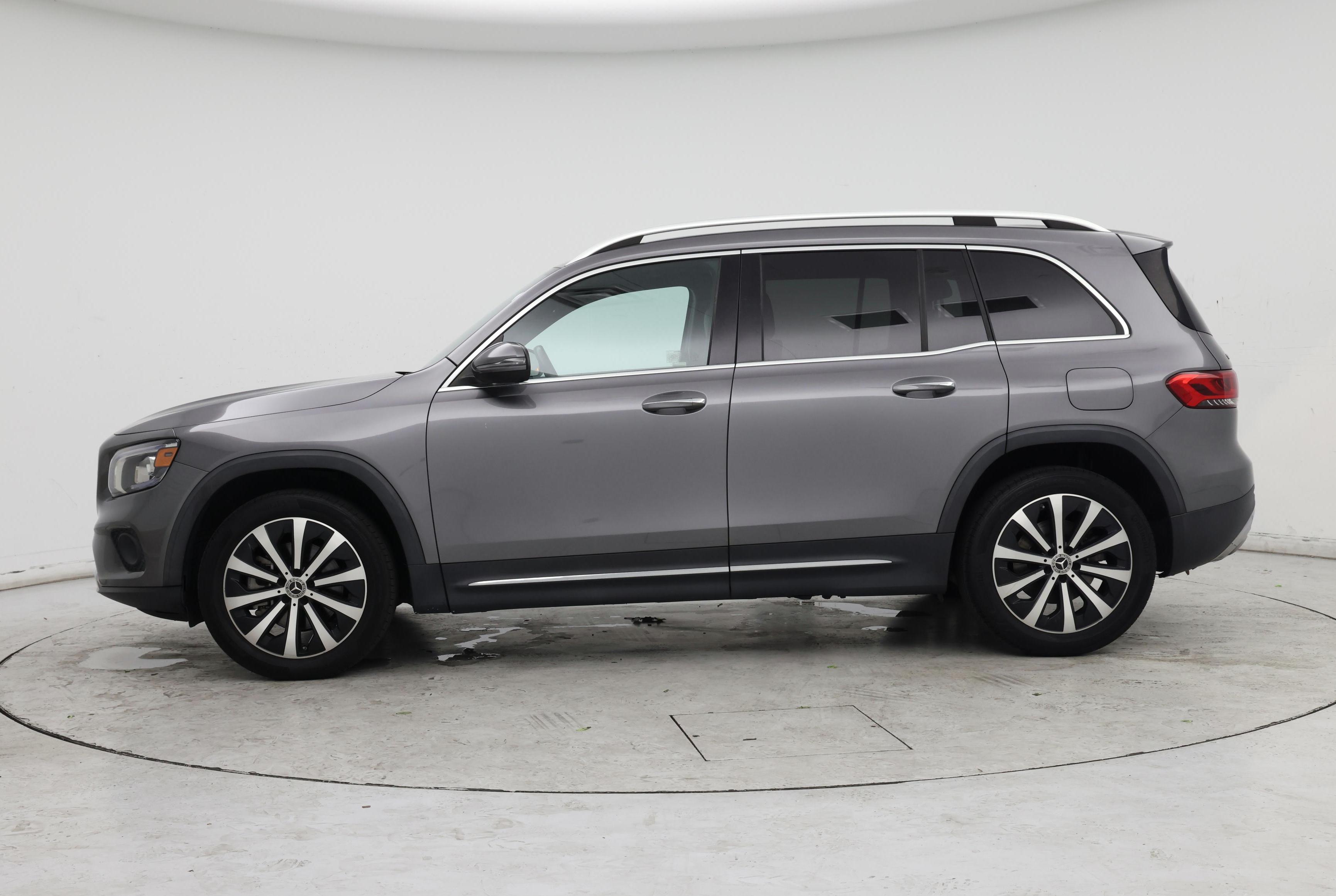 Thumbnail: 2020 Mercedes-Benz GLB - 3
