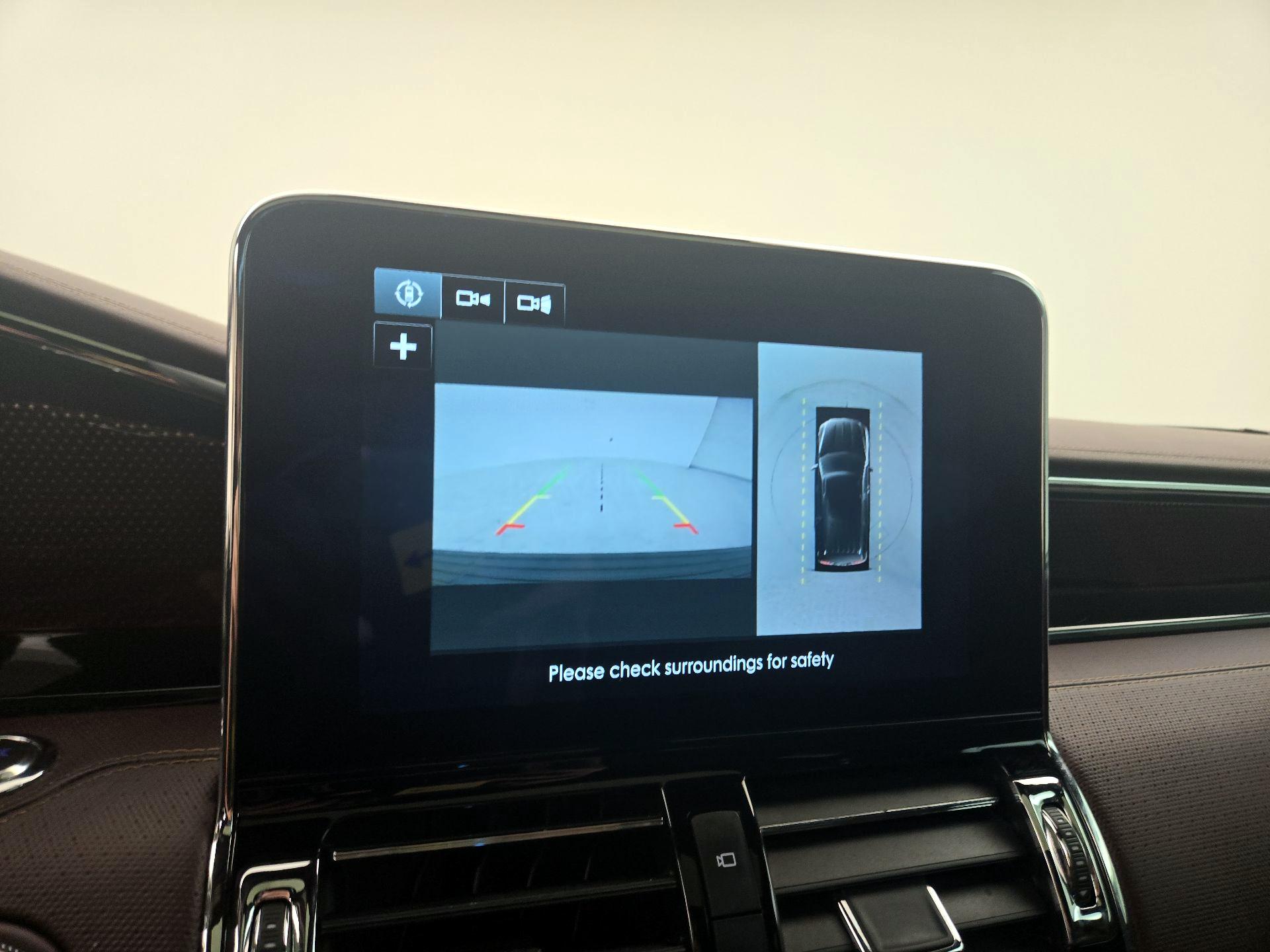 Thumbnail: 2019 Lincoln Navigator - 15