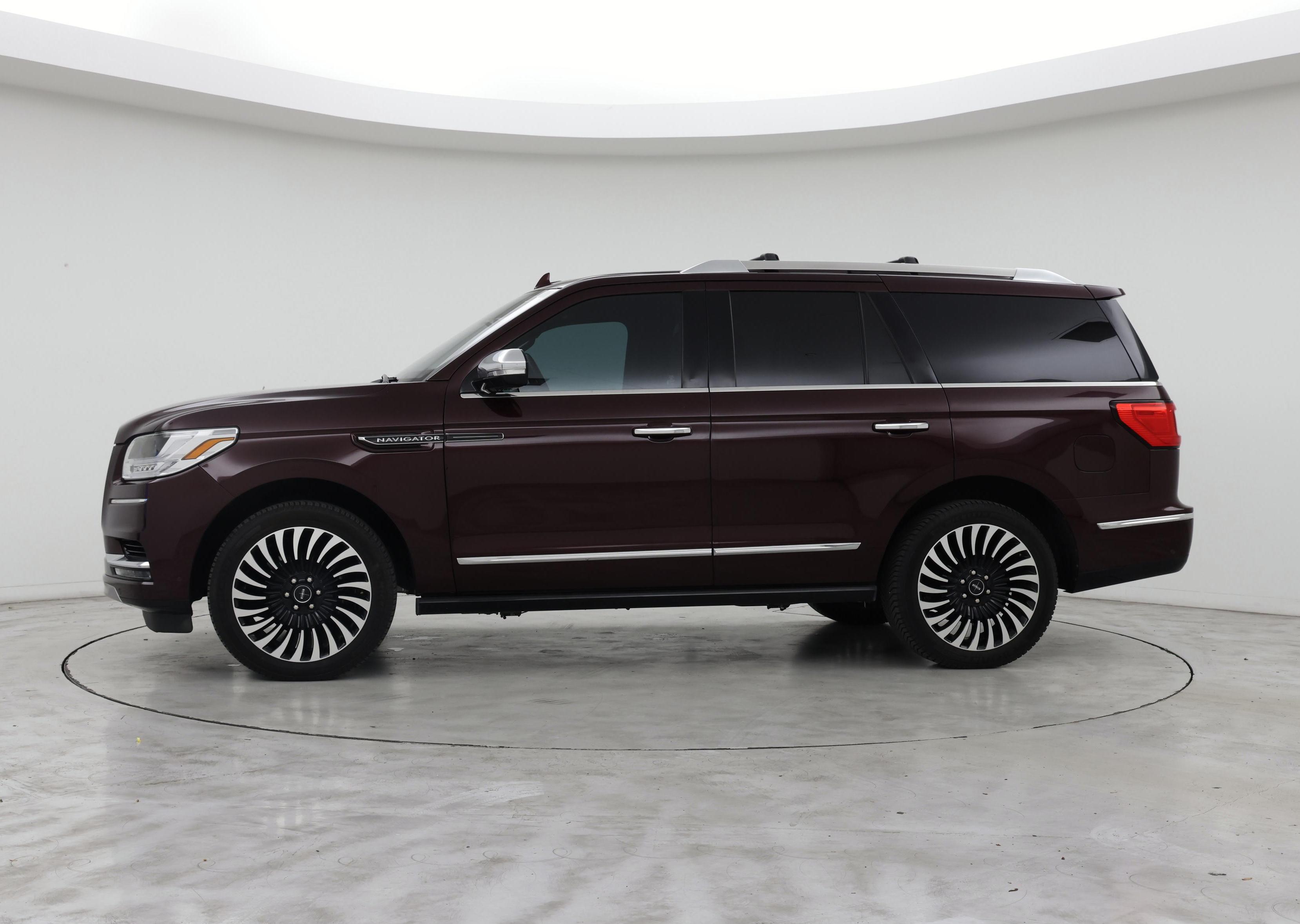 Thumbnail: 2019 Lincoln Navigator - 3