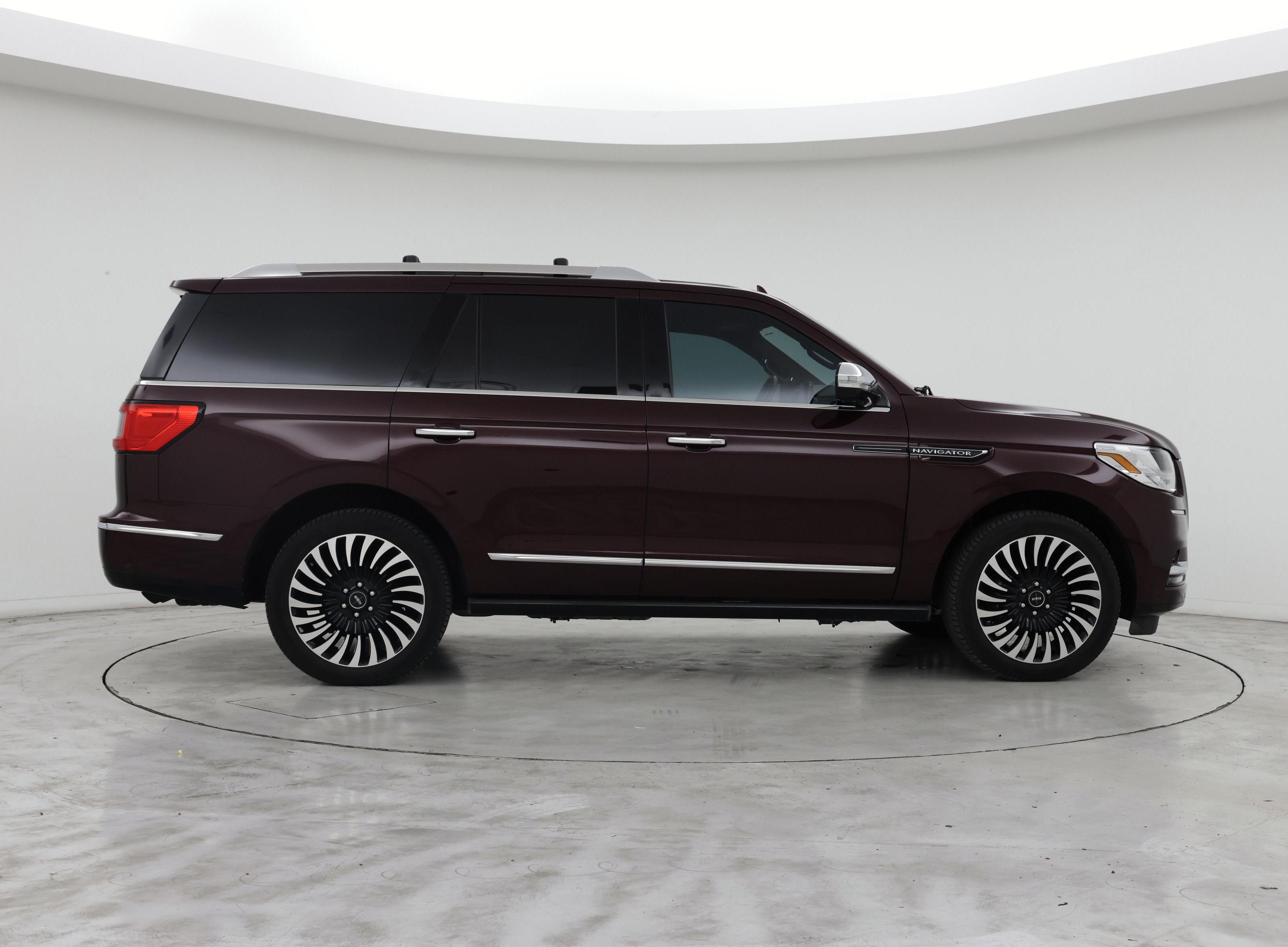 Thumbnail: 2019 Lincoln Navigator - 7