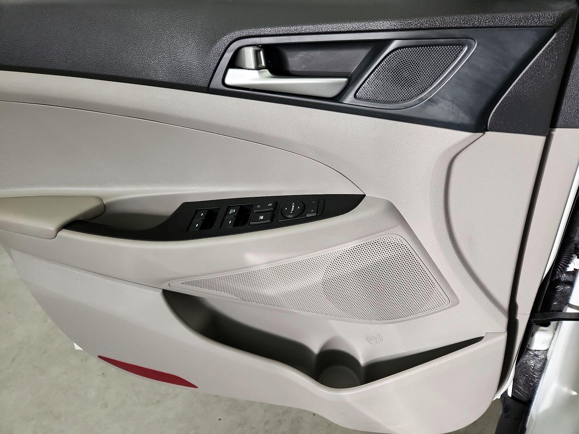 Thumbnail: 2020 Hyundai Tucson - 12