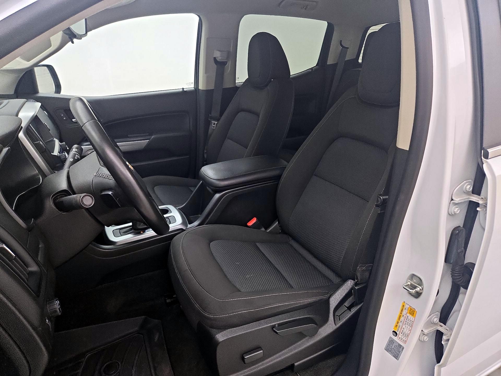 Thumbnail: 2017 Chevrolet Colorado - 11