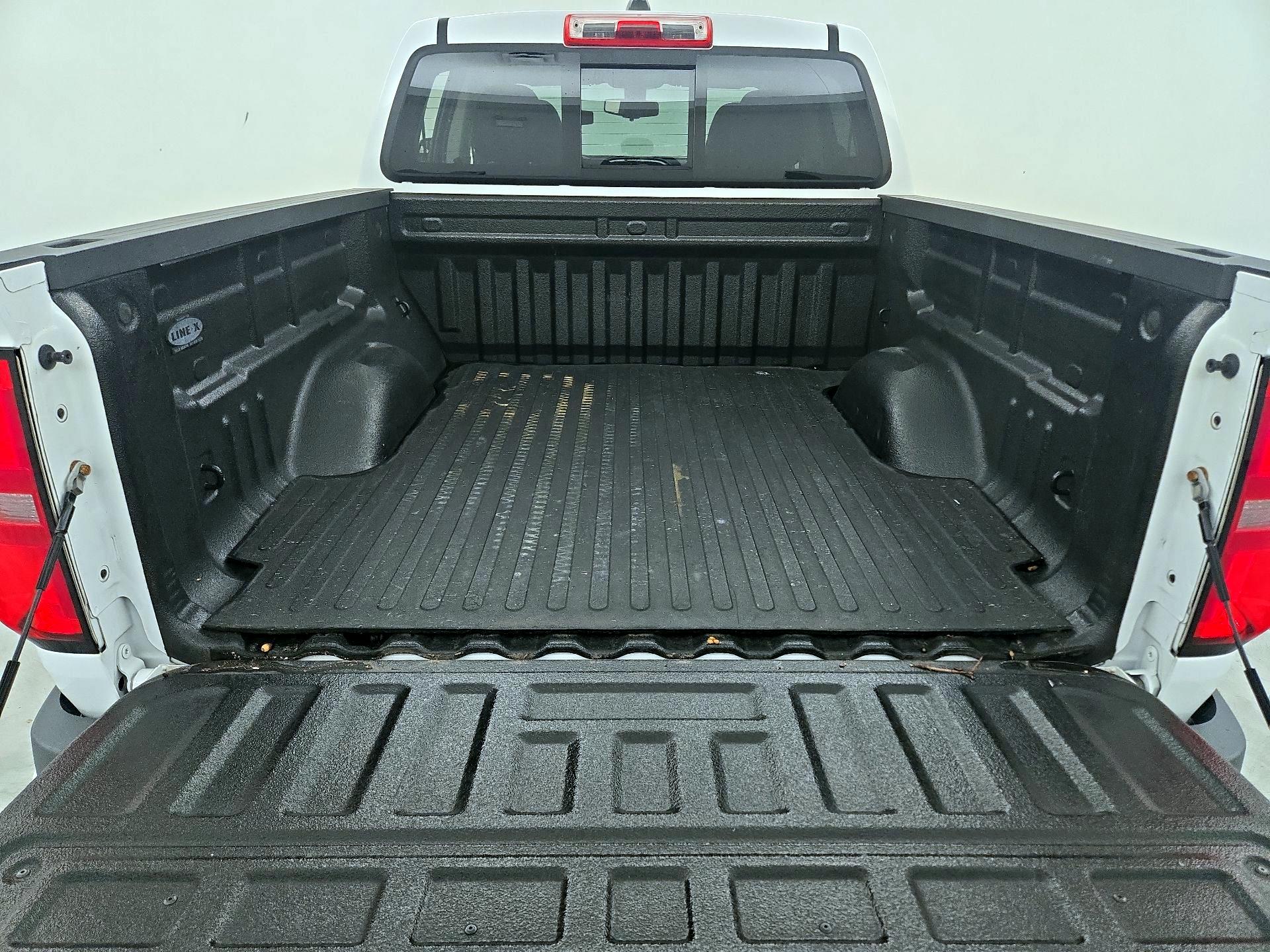 Thumbnail: 2017 Chevrolet Colorado - 20