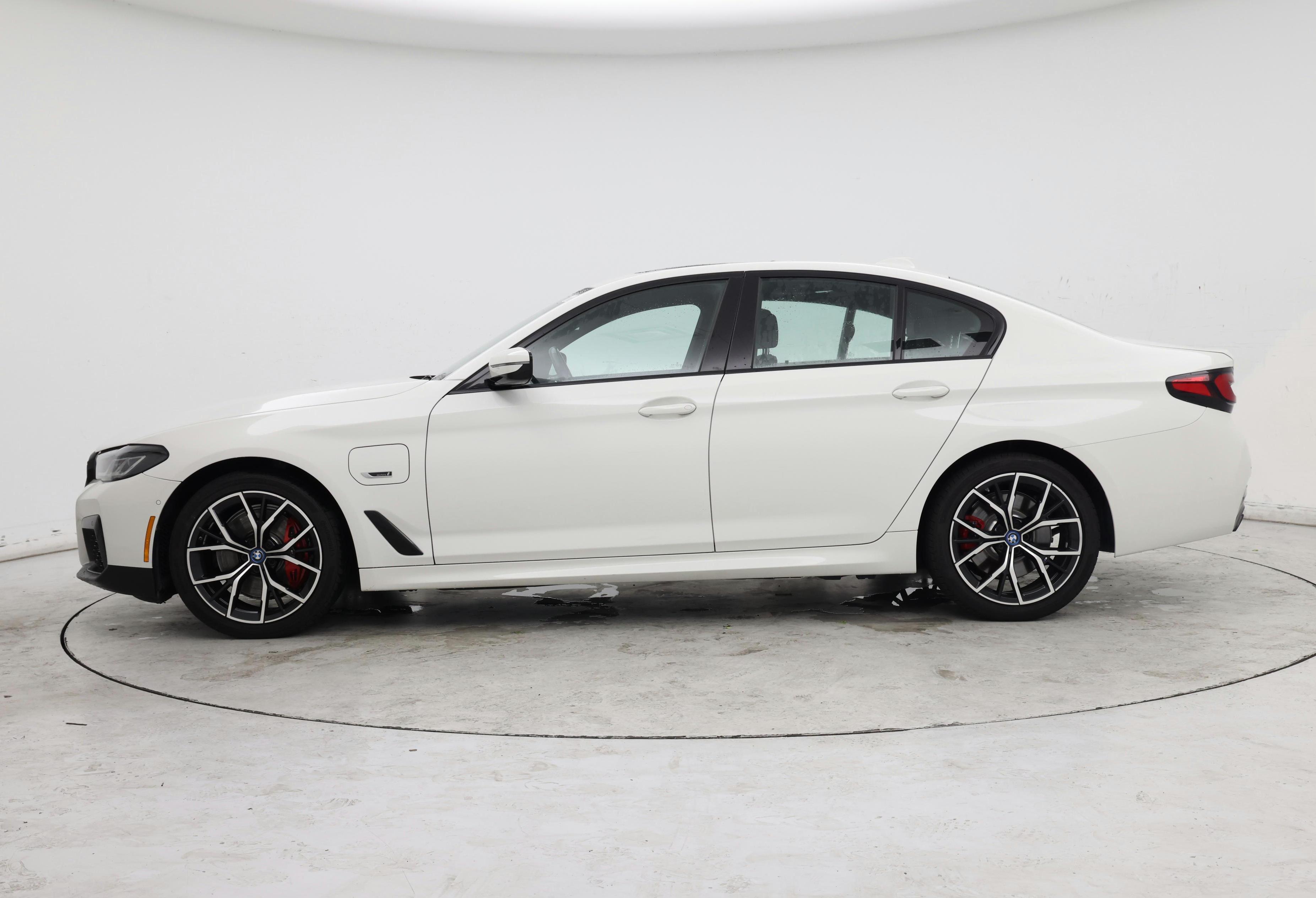 Thumbnail: 2022 BMW 5 Series - 3