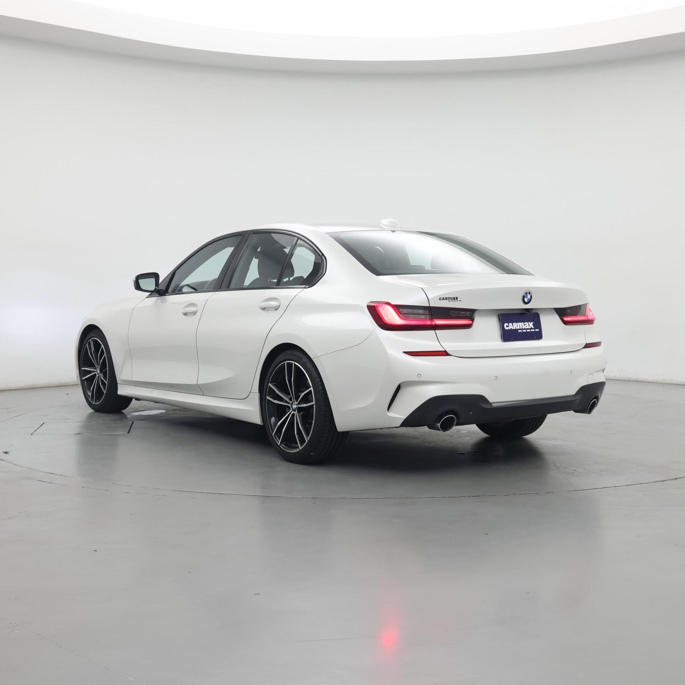 Thumbnail: 2021 BMW 3 Series - 2