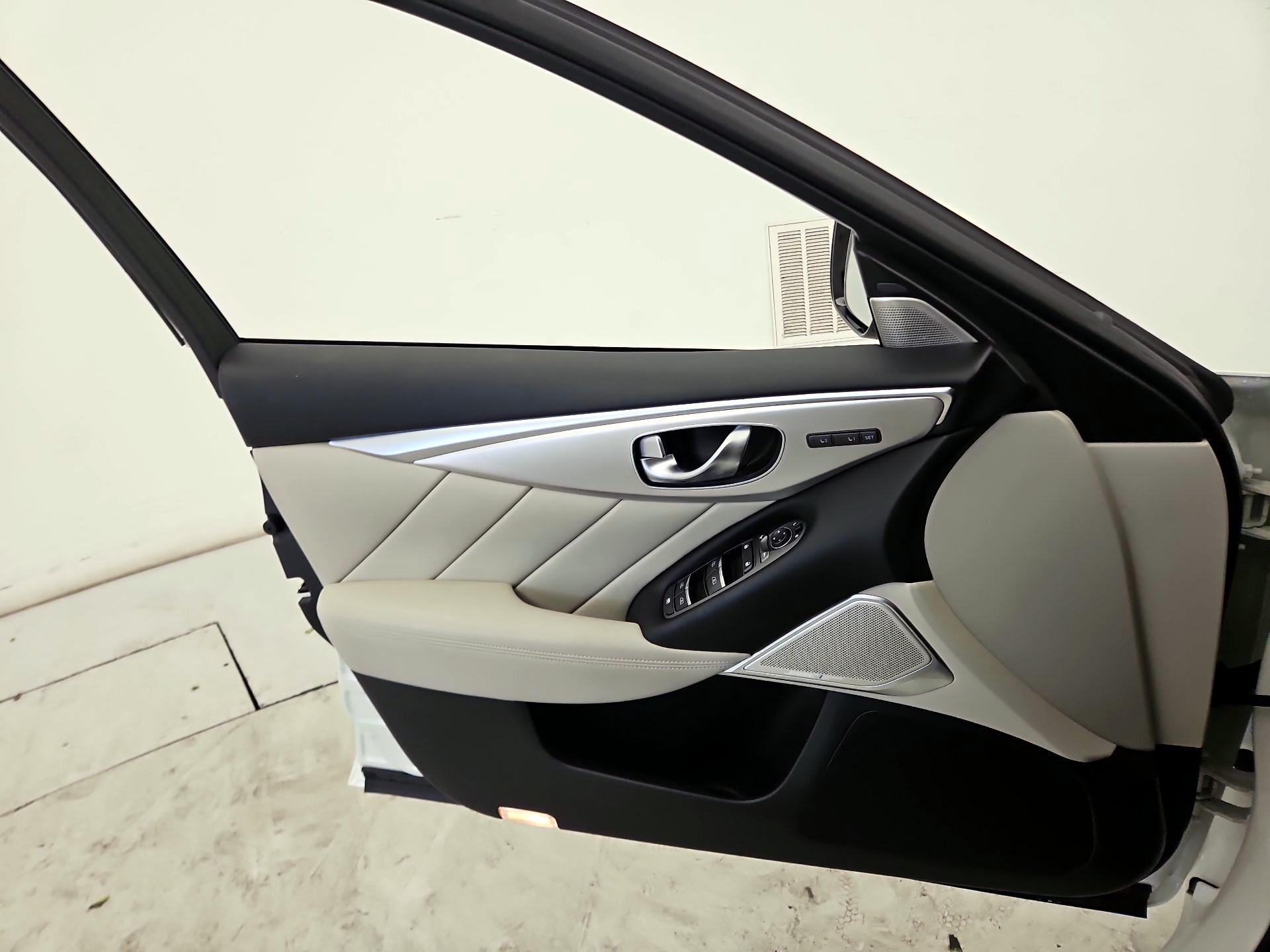 Thumbnail: 2023 INFINITI Q50 - 12