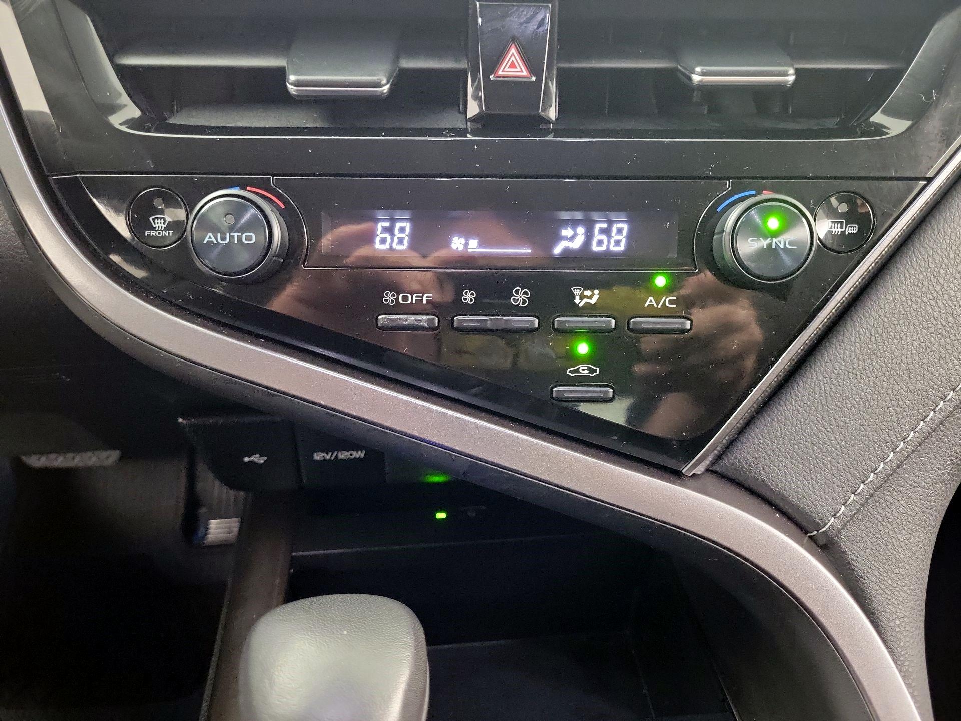 Thumbnail: 2023 Toyota Camry - 14