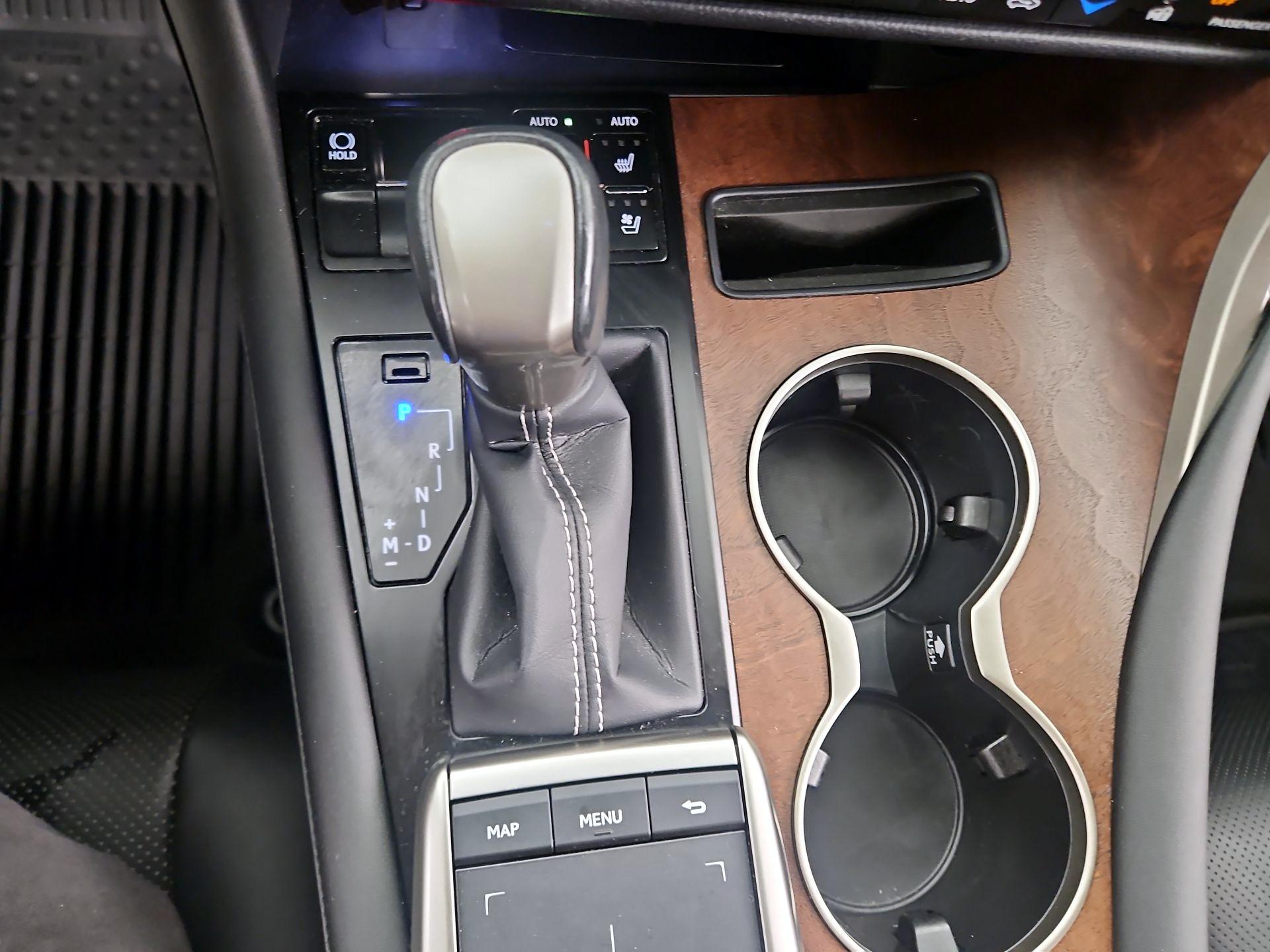 Thumbnail: 2022 Lexus RX - 17