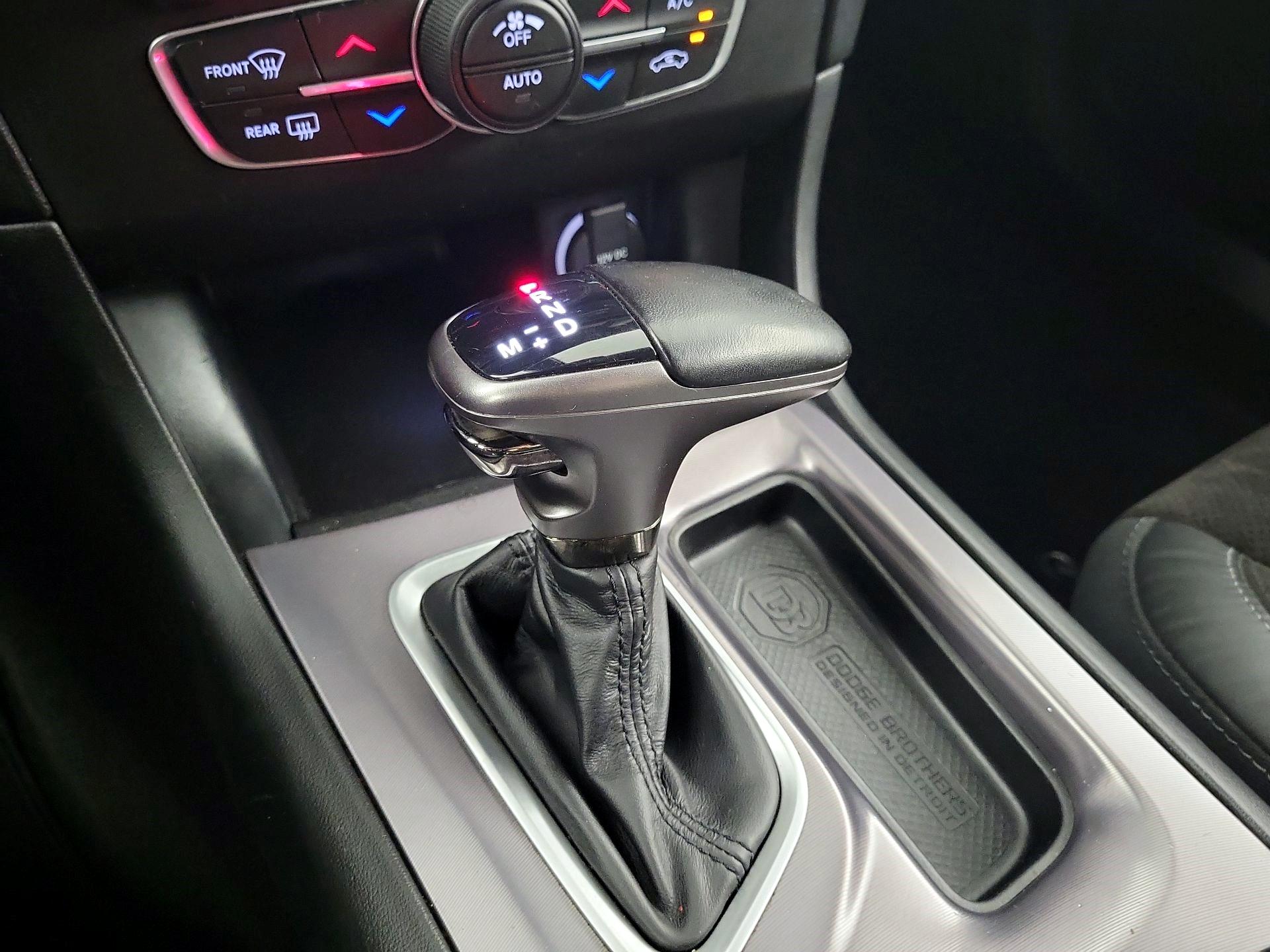 Thumbnail: 2020 Dodge Charger - 15